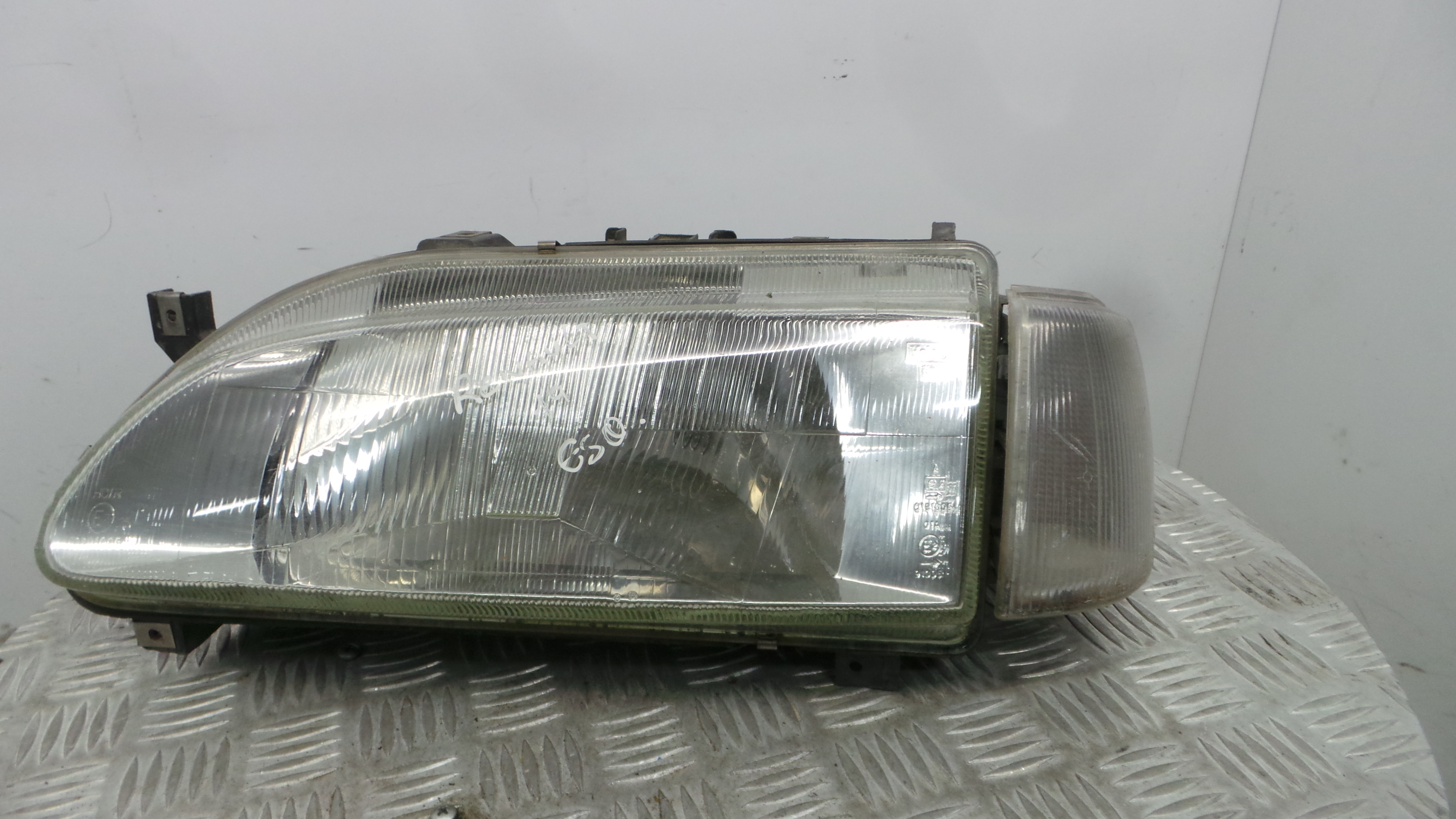 Ótica Esq 7701036027 - RENAULT 19 I (B/C53_), 19   (B/C53_)-37075444 Ótica Esq 7701036027 - RENAULT 19 I (B/C53_), 19   (B/C53_)-37075444