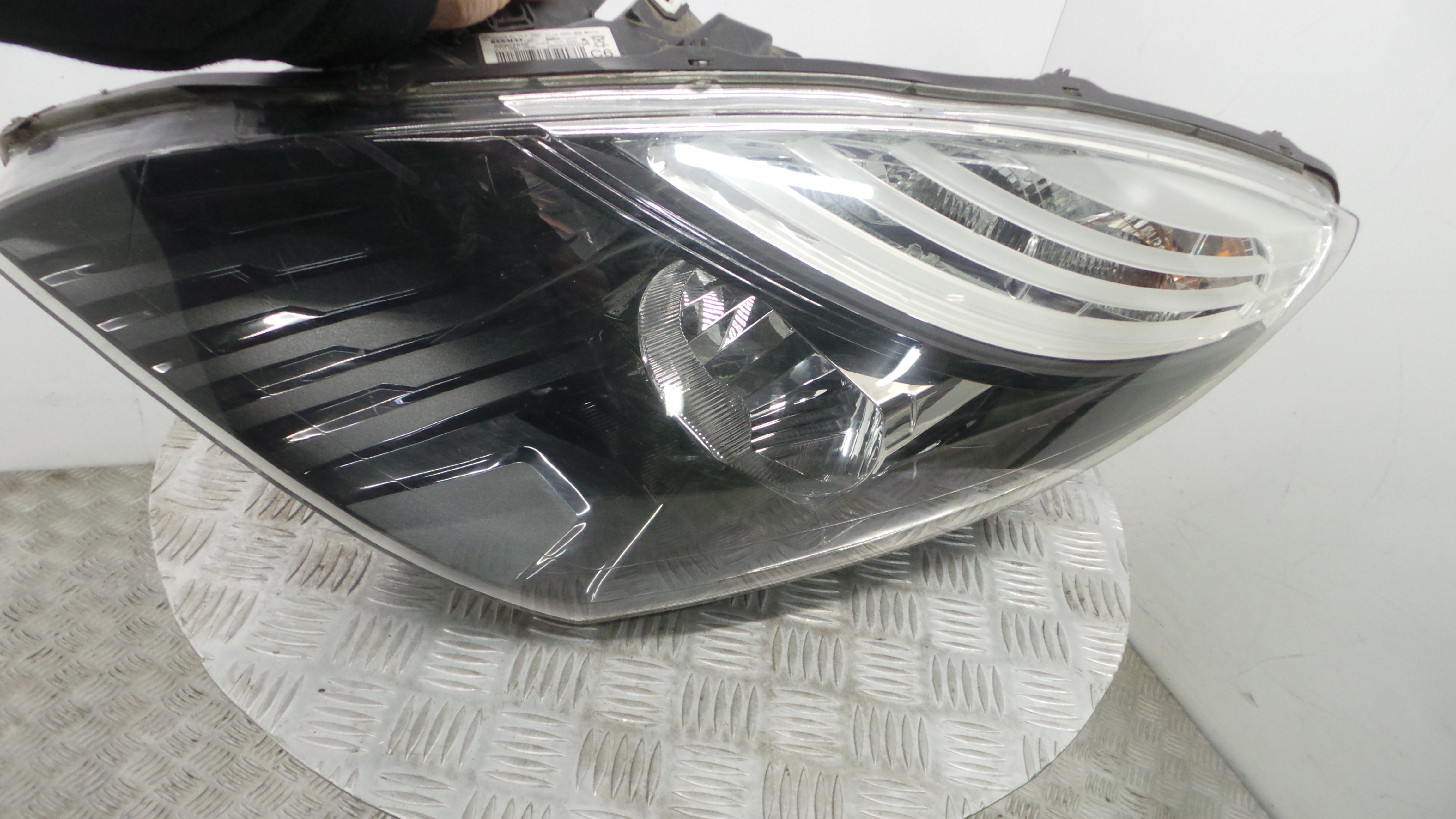 Ótica Esq 260600023R - RENAULT SCÉNIC III (JZ0/1_)-37075455 Ótica Esq 260600023R - RENAULT SCÉNIC III (JZ0/1_)-37075455