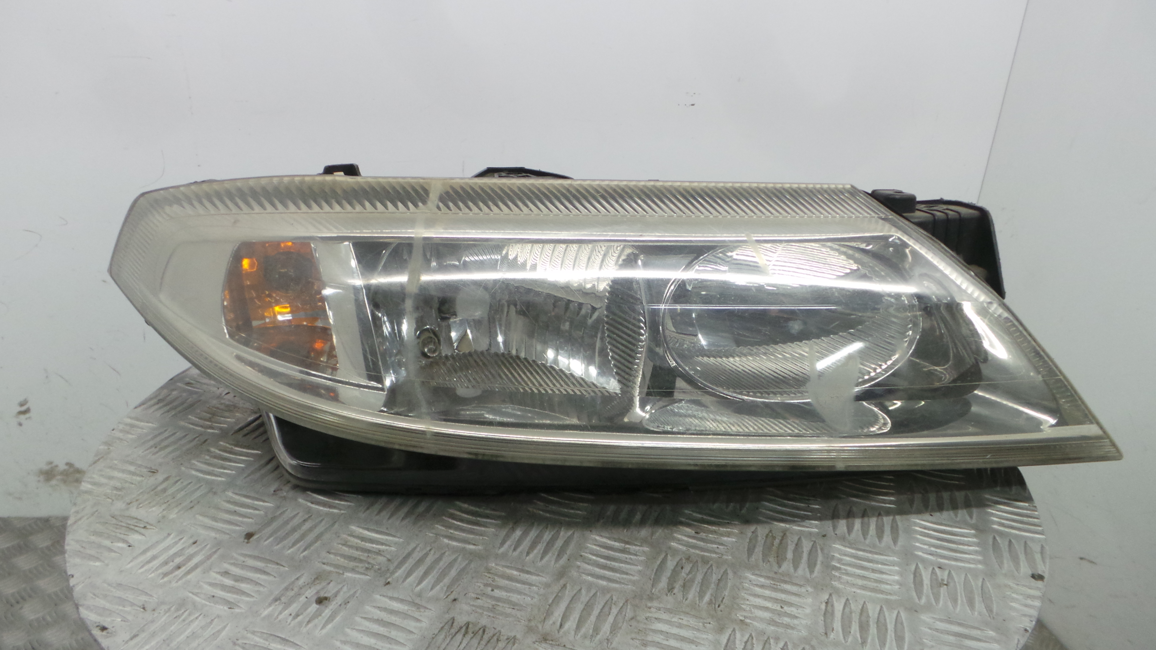 Ótica Dto 8200002847 - RENAULT LAGUNA II (BG0/1_)-37075464 Ótica Dto 8200002847 - RENAULT LAGUNA II (BG0/1_)-37075464