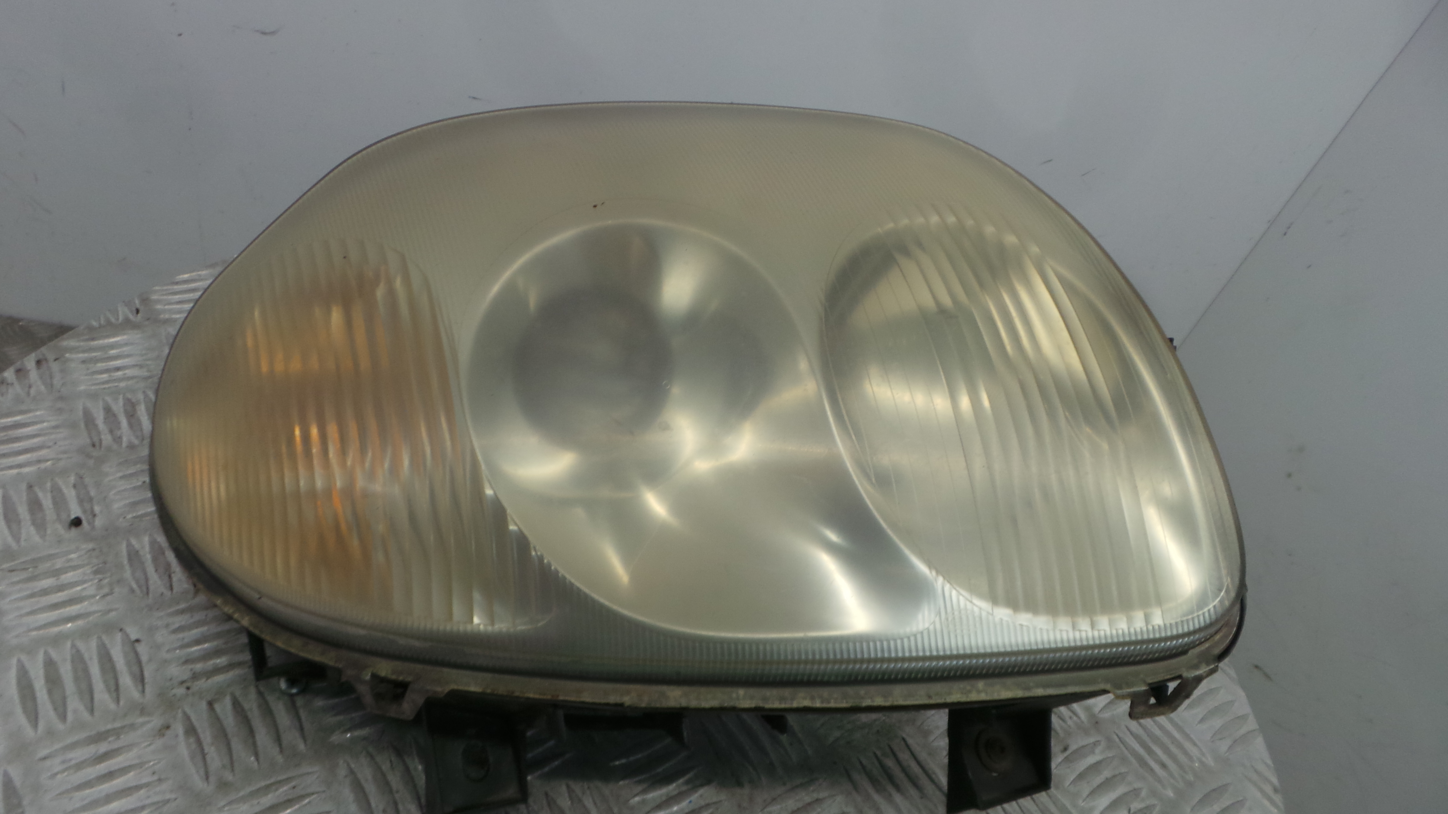 Ótica Dto 260107973R - RENAULT CLIO II (BB_, CB_), CLIO Mk II (BB_, CB_)-37075558 Ótica Dto 260107973R - RENAULT CLIO II (BB_, CB_), CLIO Mk II (BB_, CB_)-37075558