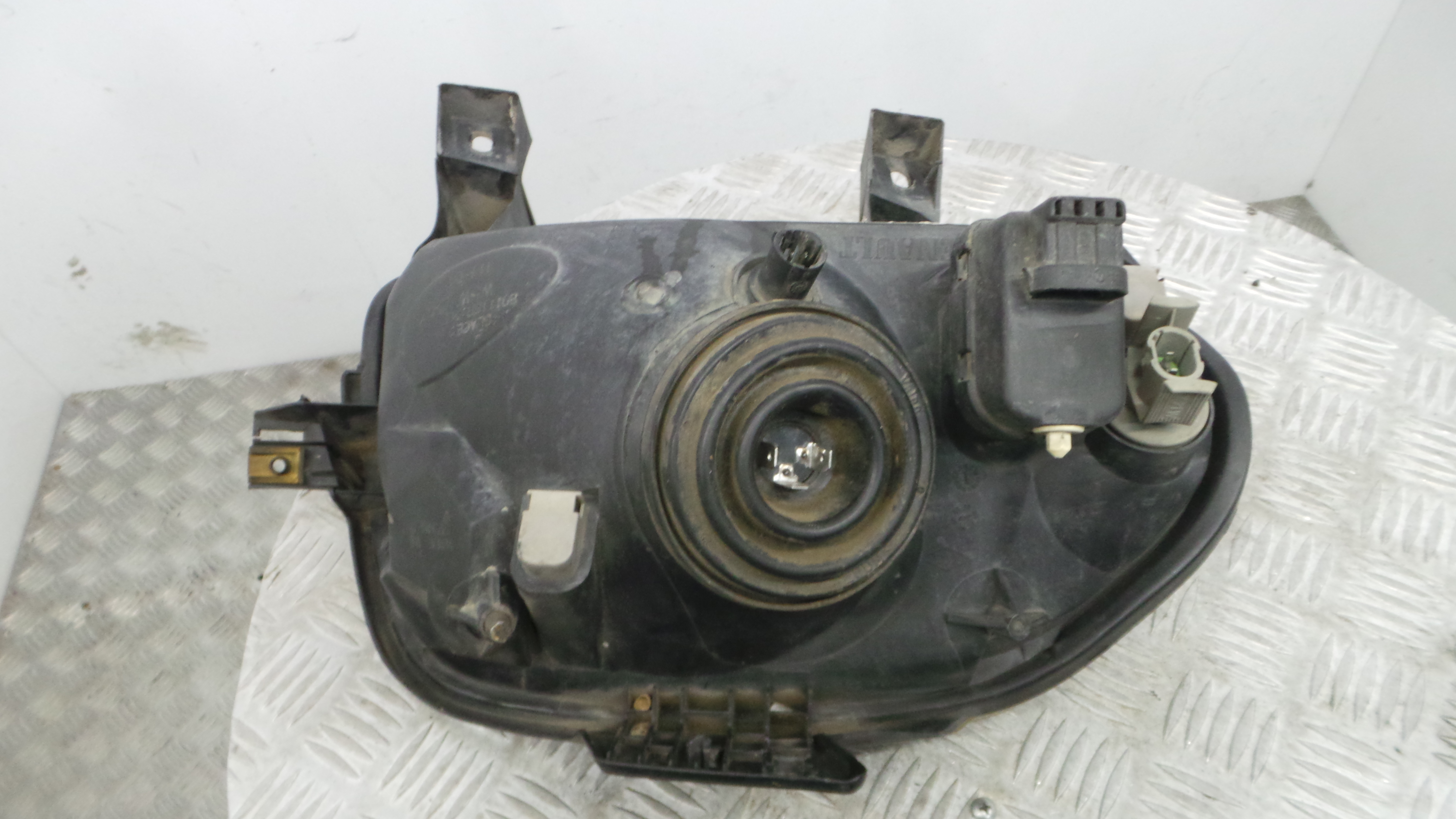 Ótica Esq 7701697617 - RENAULT CLIO II (BB_, CB_), CLIO Mk II (BB_, CB_)-37075572