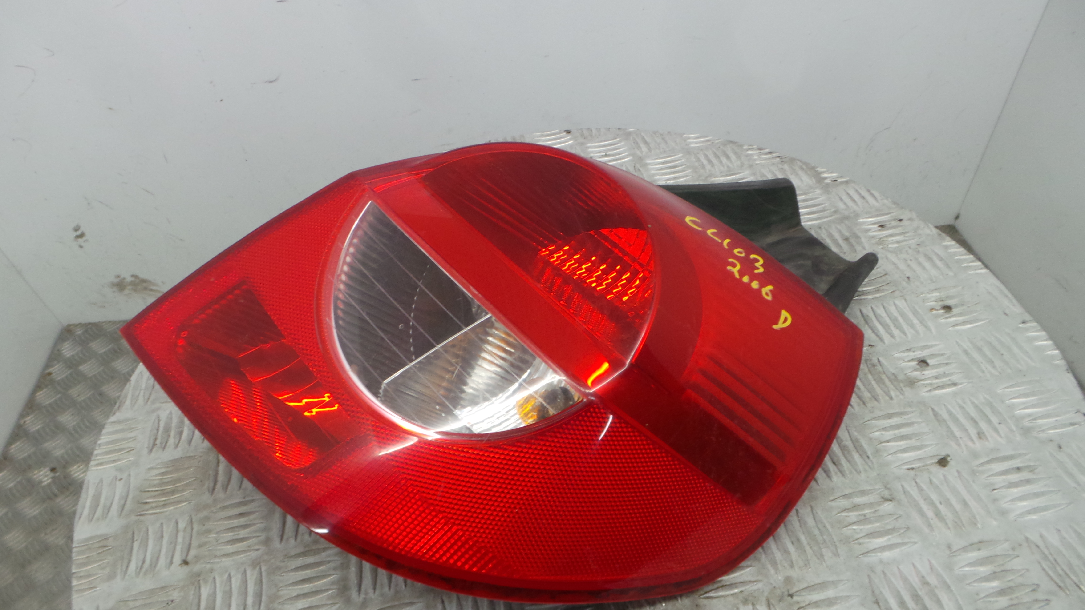 Farolim Stop Dto 61319876 - RENAULT CLIO III (BR0/1, CR0/1)-37075721 Farolim Stop Dto 61319876 - RENAULT CLIO III (BR0/1, CR0/1)-37075721