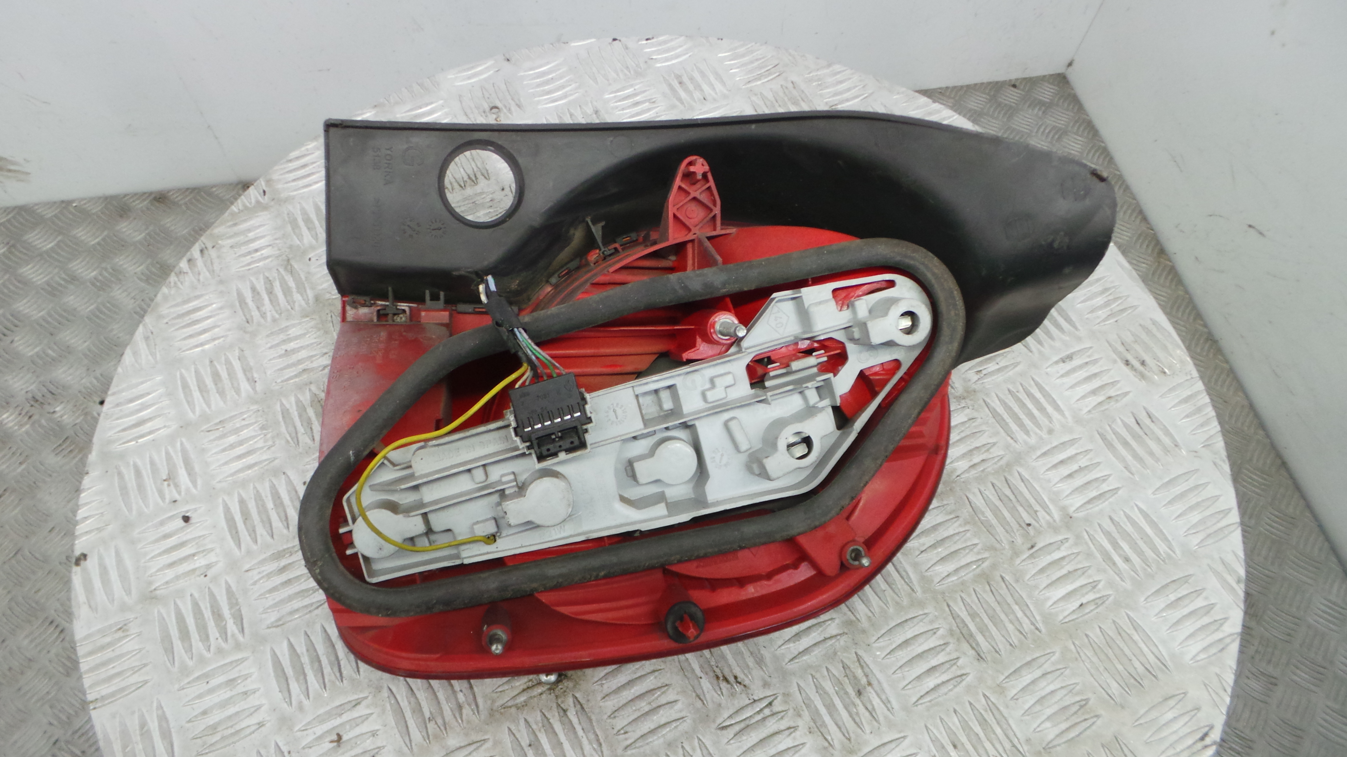 Farolim Stop Esq 8200212205 - RENAULT MODUS / GRAND MODUS (F/JP0_)-37075737