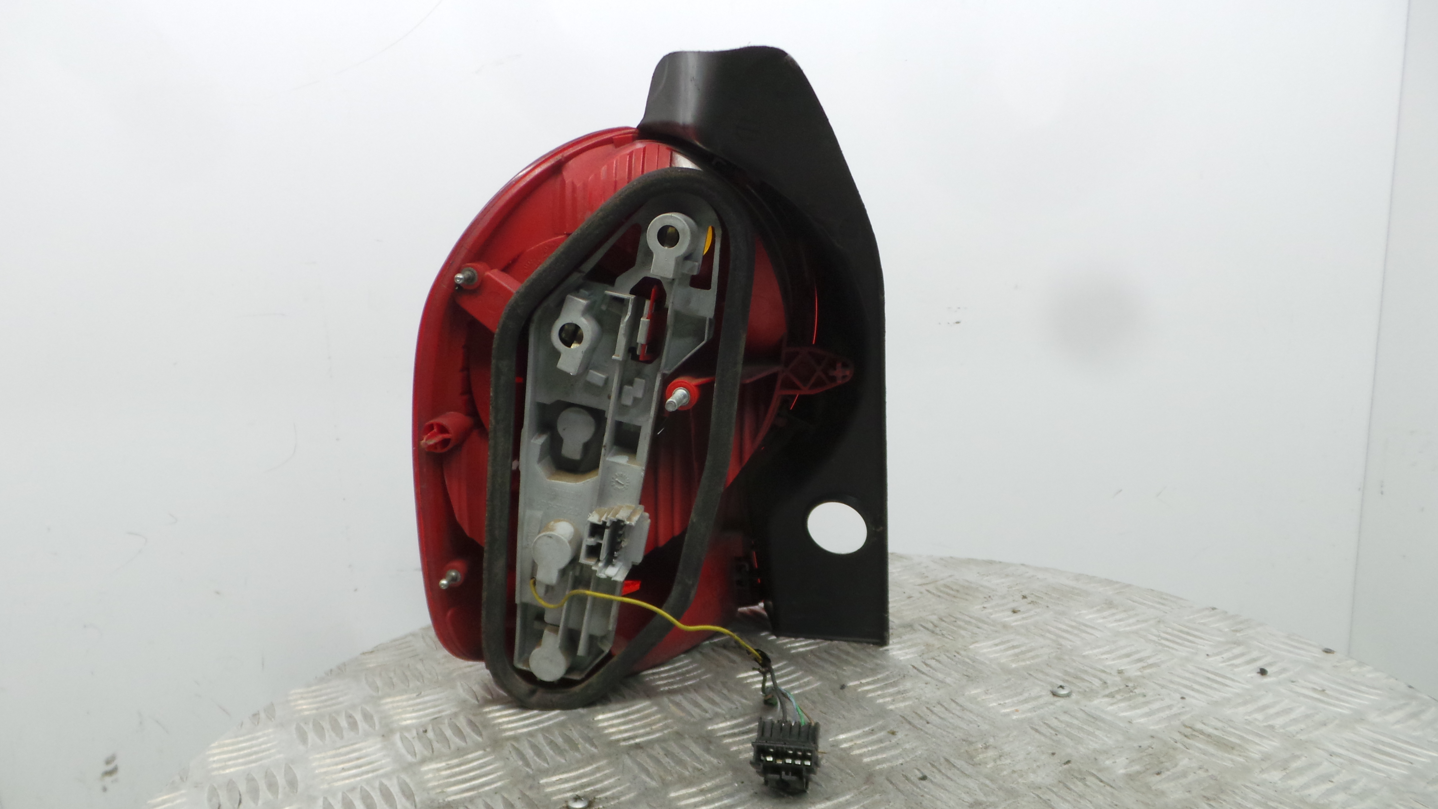 Farolim Stop Dto 8200212204 - RENAULT MODUS / GRAND MODUS (F/JP0_)-37075951