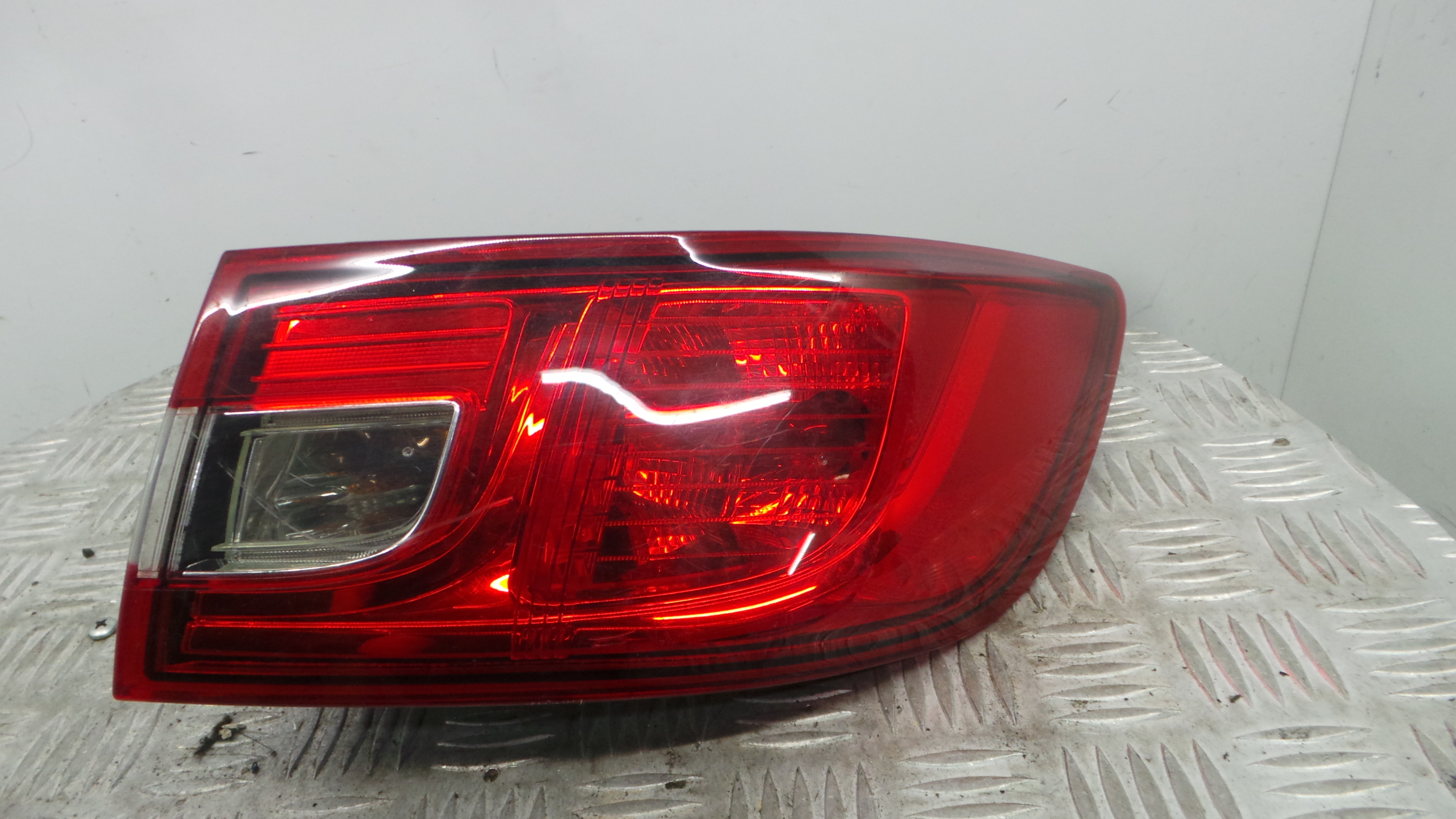 Farolim Stop Dto 265502631R - RENAULT CLIO IV (BH_)-37076119 Farolim Stop Dto 265502631R - RENAULT CLIO IV (BH_)-37076119