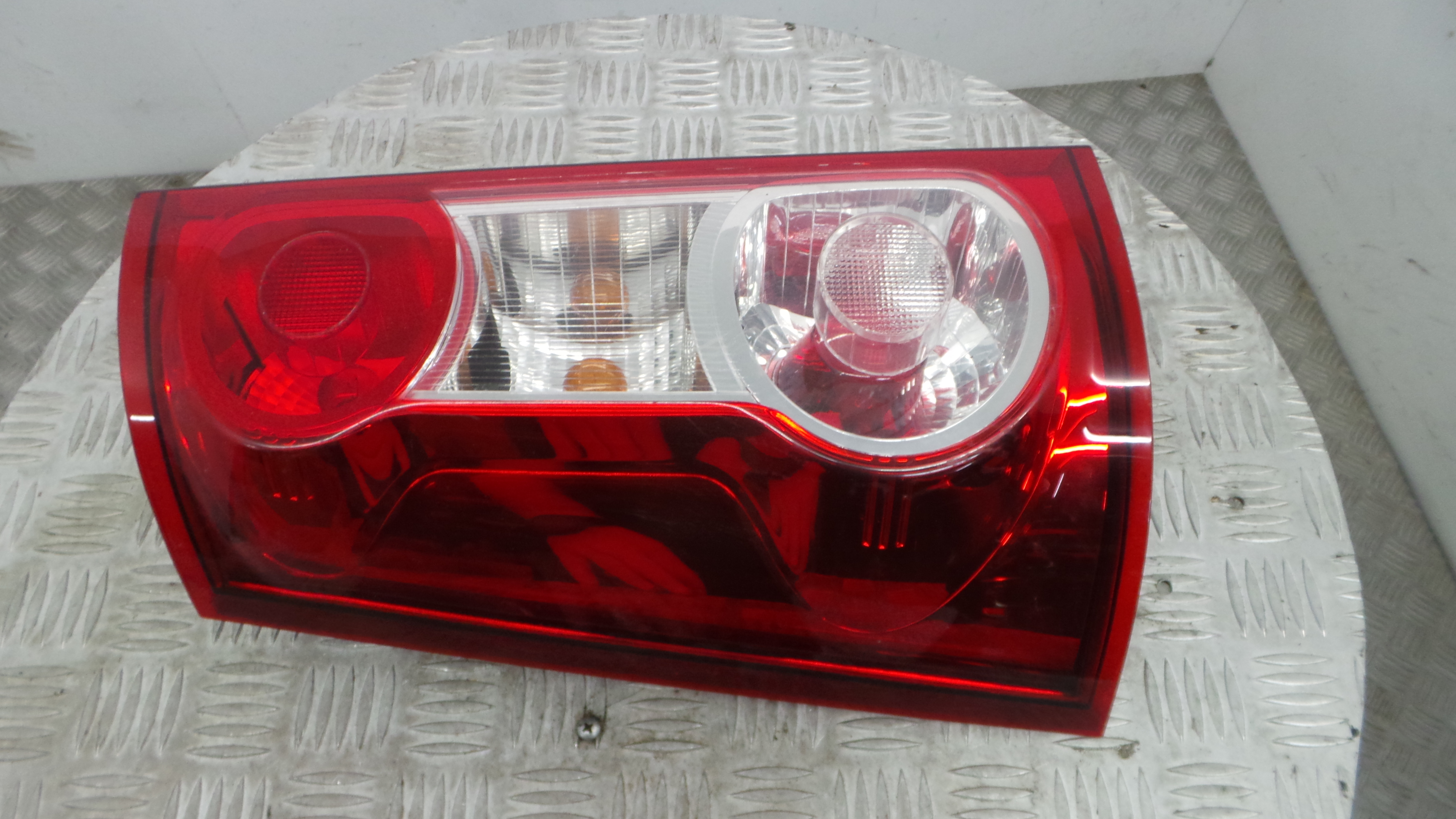 Farolim Stop Esq 8200864612 - DACIA LOGAN MCV (KS_)-37076128 Farolim Stop Esq 8200864612 - DACIA LOGAN MCV (KS_)-37076128