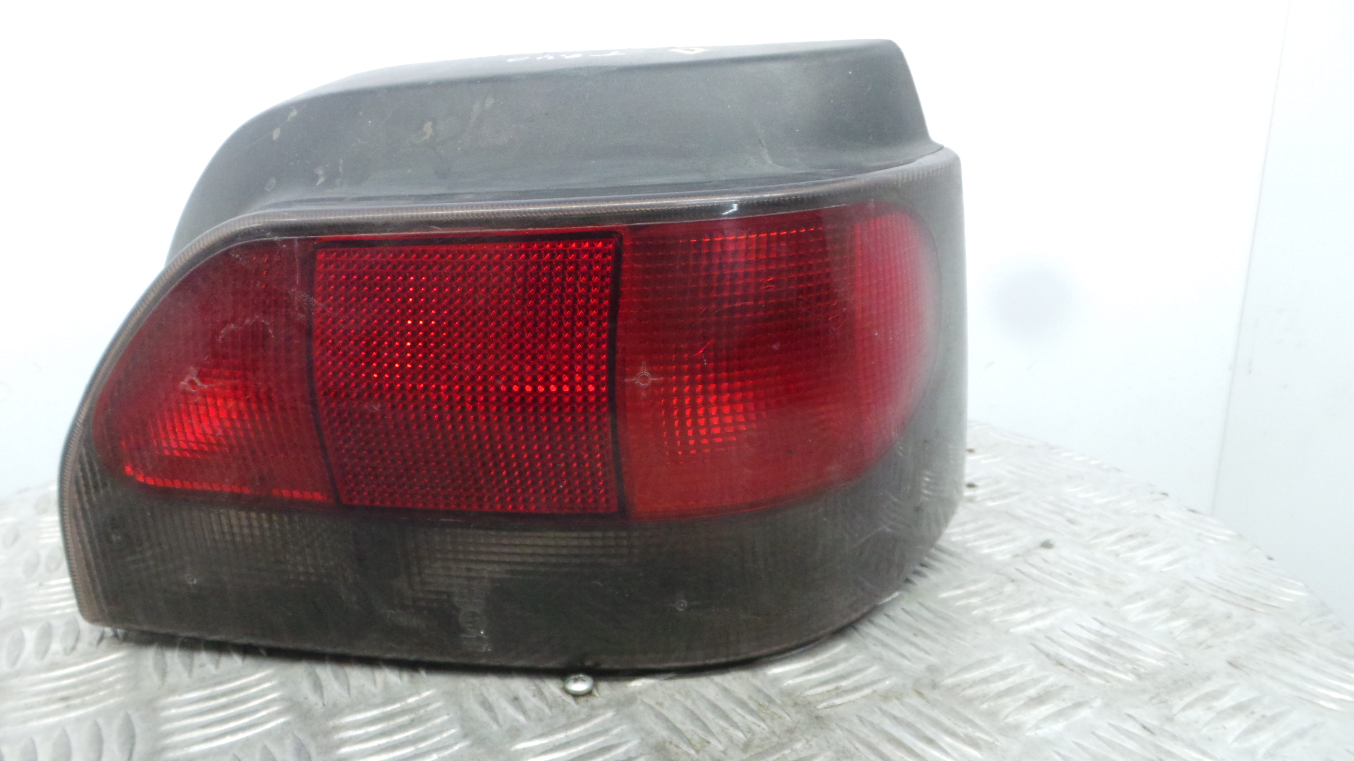 Farolim Stop Dto 7700827552 - RENAULT CLIO I (B/C57_, 5/357_)-37076158 Farolim Stop Dto 7700827552 - RENAULT CLIO I (B/C57_, 5/357_)-37076158