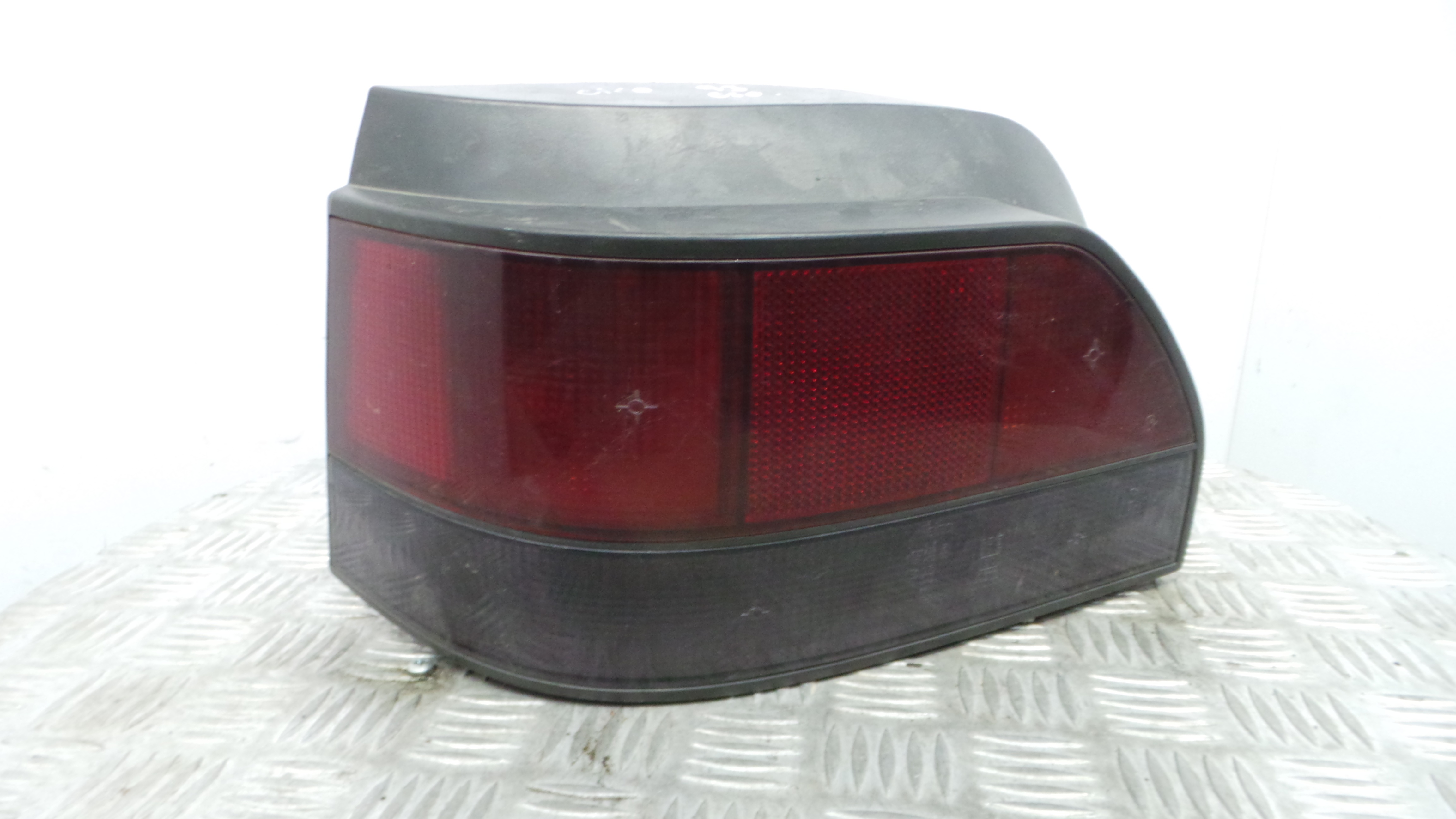 Farolim Stop Esq 7700796117 - RENAULT CLIO I (B/C57_, 5/357_)-37076165 Farolim Stop Esq 7700796117 - RENAULT CLIO I (B/C57_, 5/357_)-37076165