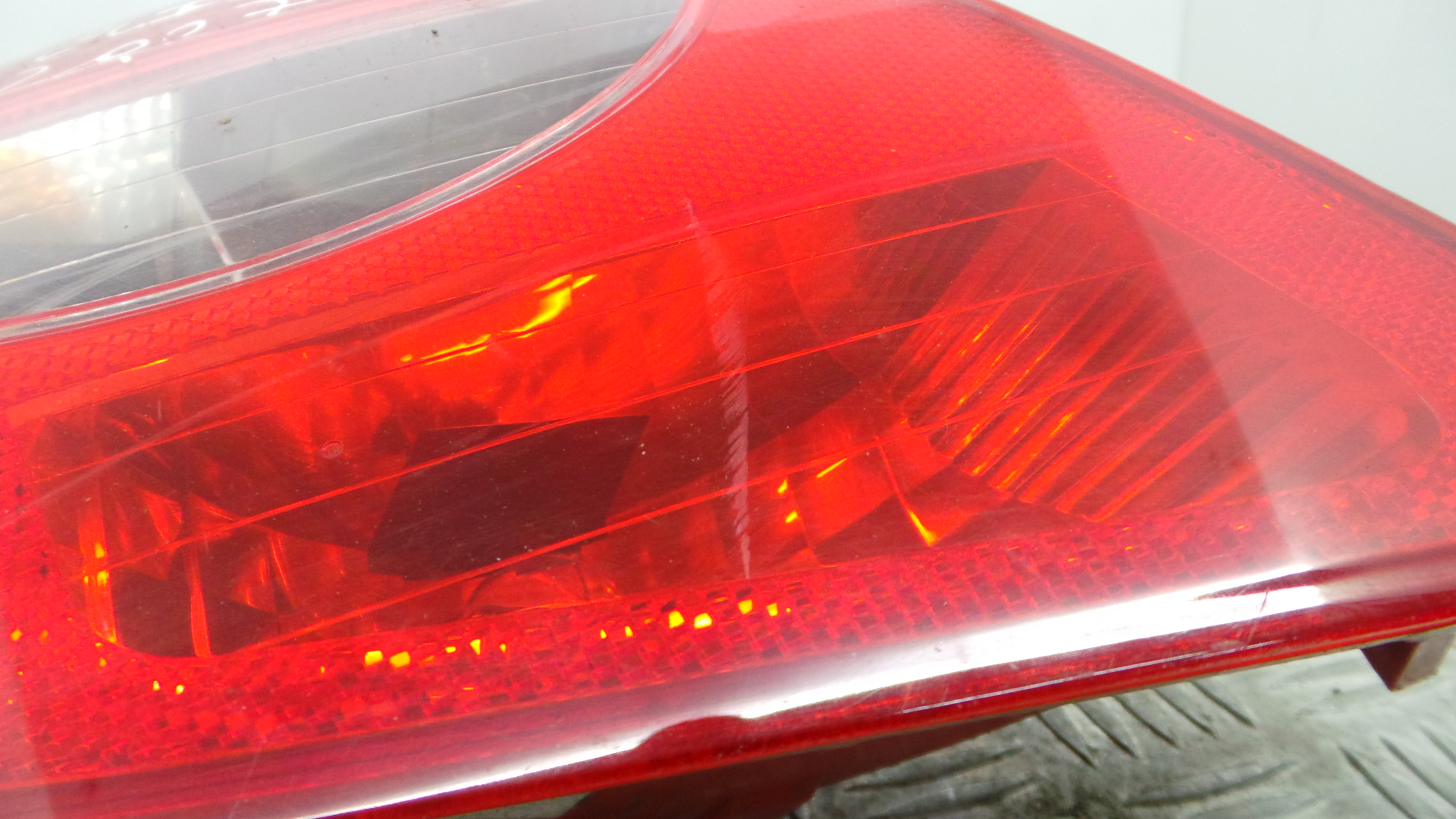 Farolim Stop Esq 8200459962 - RENAULT CLIO III (BR0/1, CR0/1)-37076172