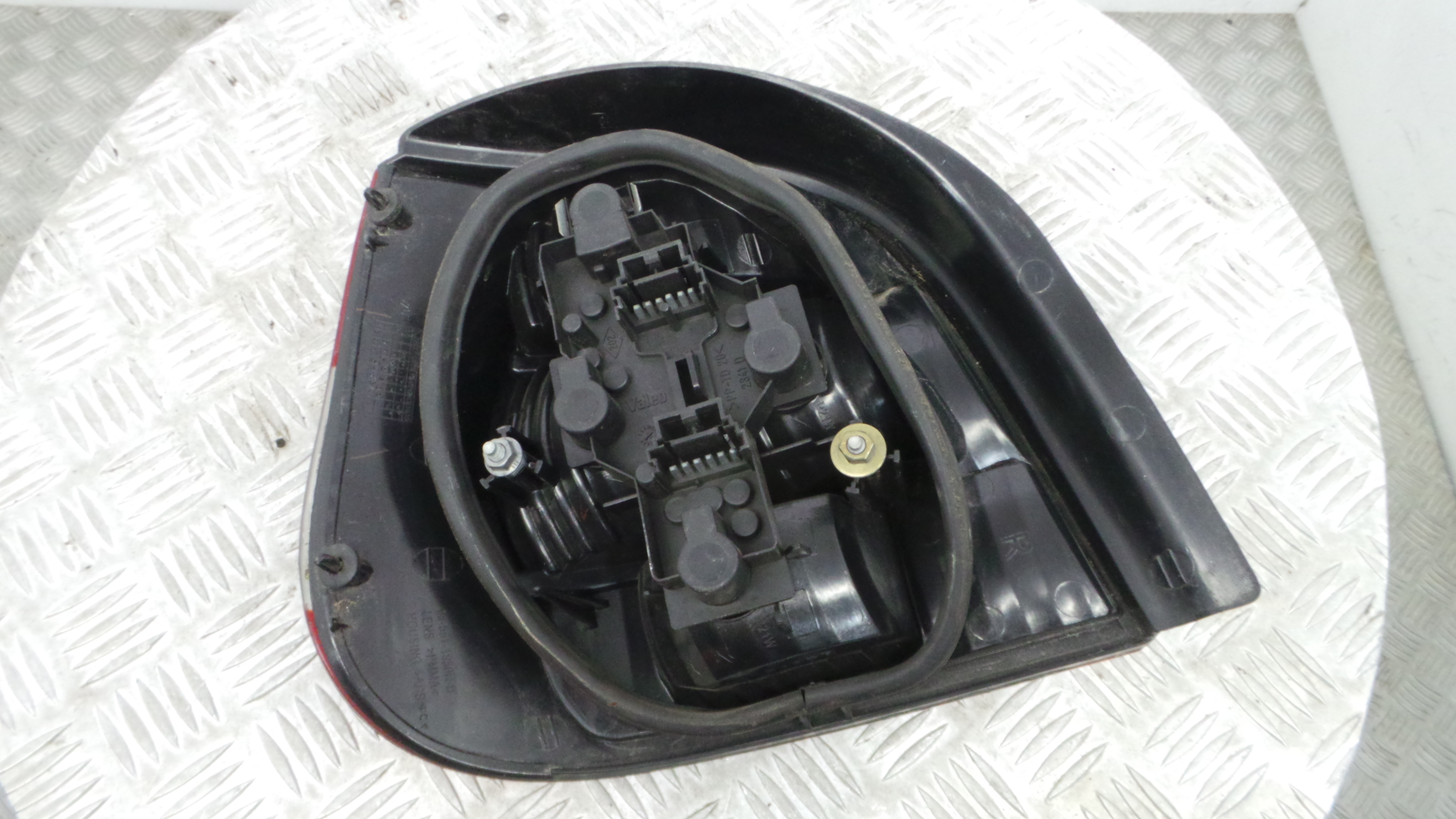 Farolim Stop Dto 08-551-1950R-B - RENAULT SCÉNIC I VAN (FA0_, JA0/1_)-37076293