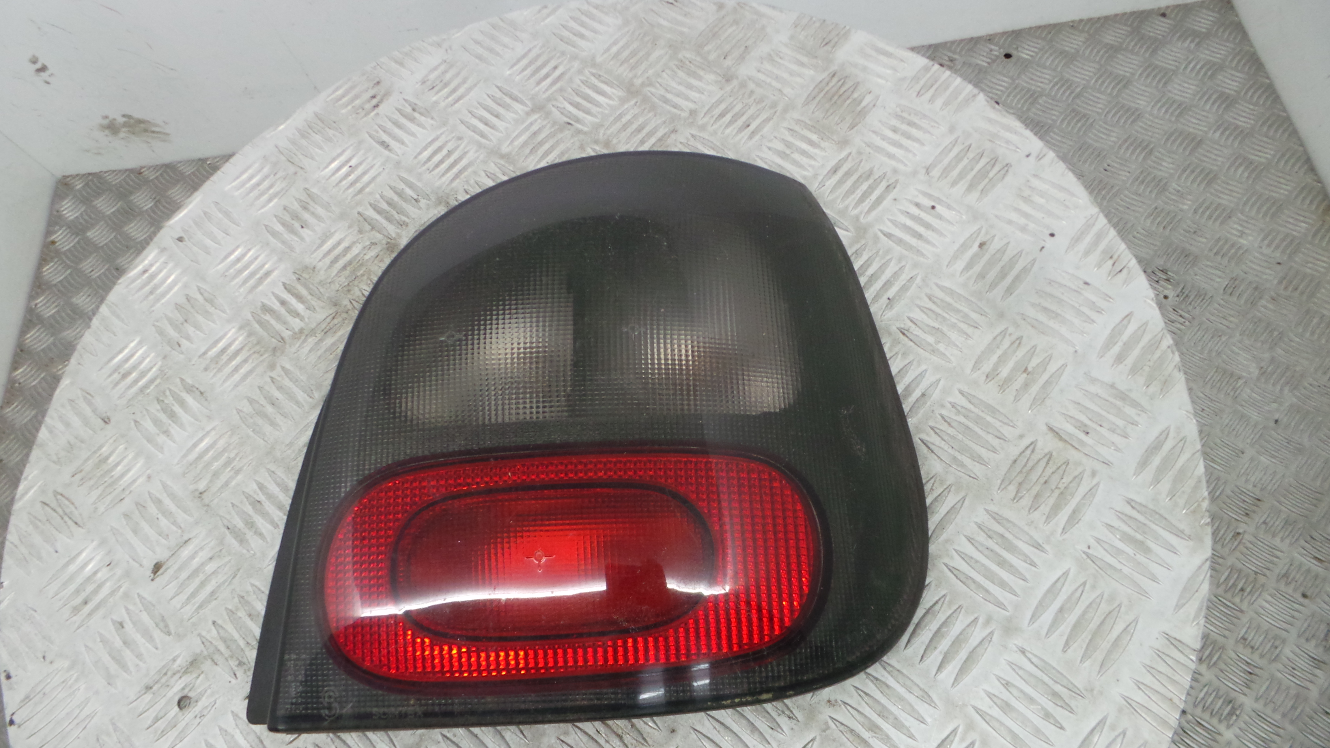 Farolim Stop Dto 7700831731 - RENAULT SCÉNIC I VAN (FA0_, JA0/1_)-37076310 Farolim Stop Dto 7700831731 - RENAULT SCÉNIC I VAN (FA0_, JA0/1_)-37076310