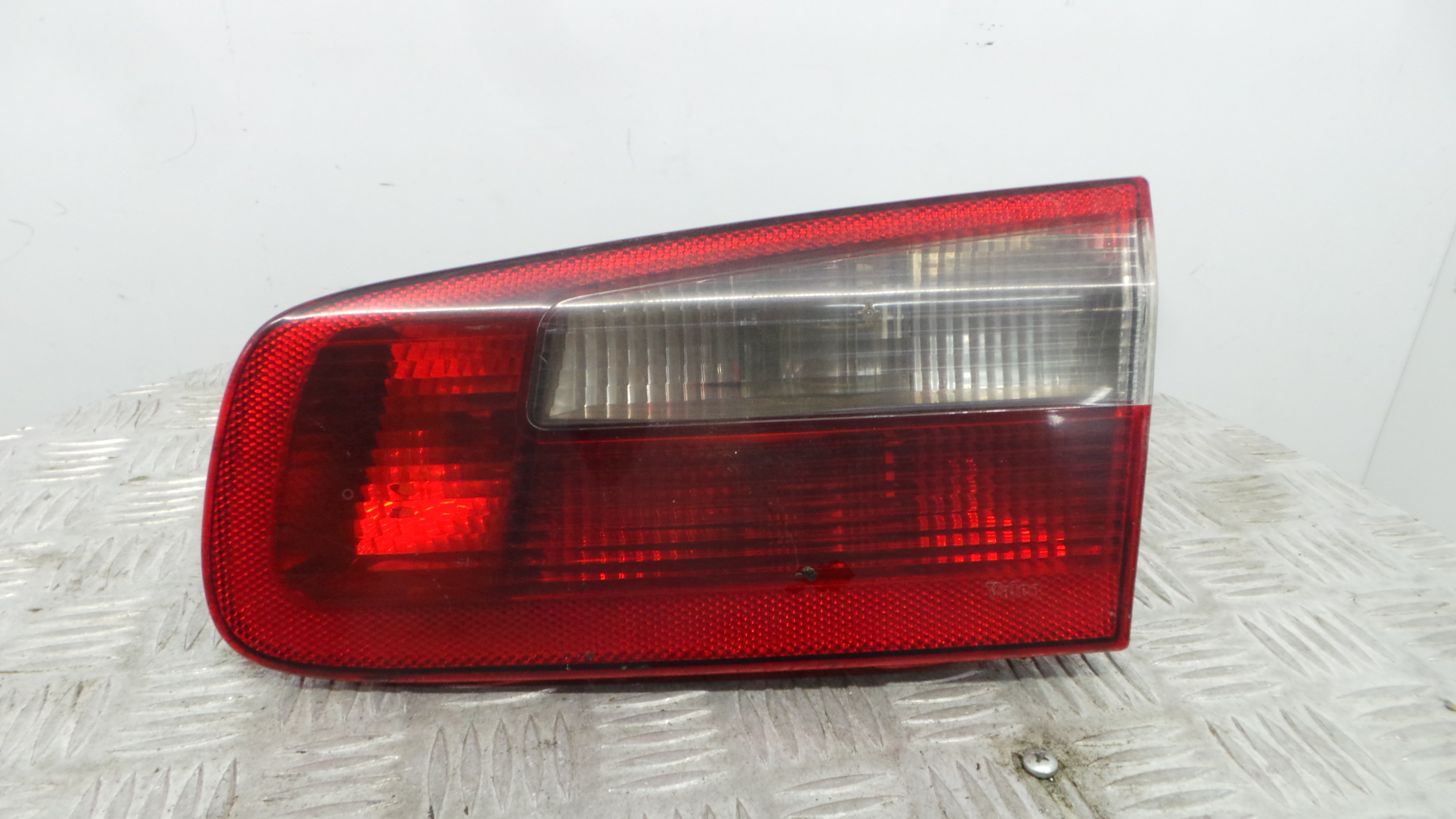 Farolim Mala Trás Dto 8200002476 - RENAULT LAGUNA II (BG0/1_)-37076352