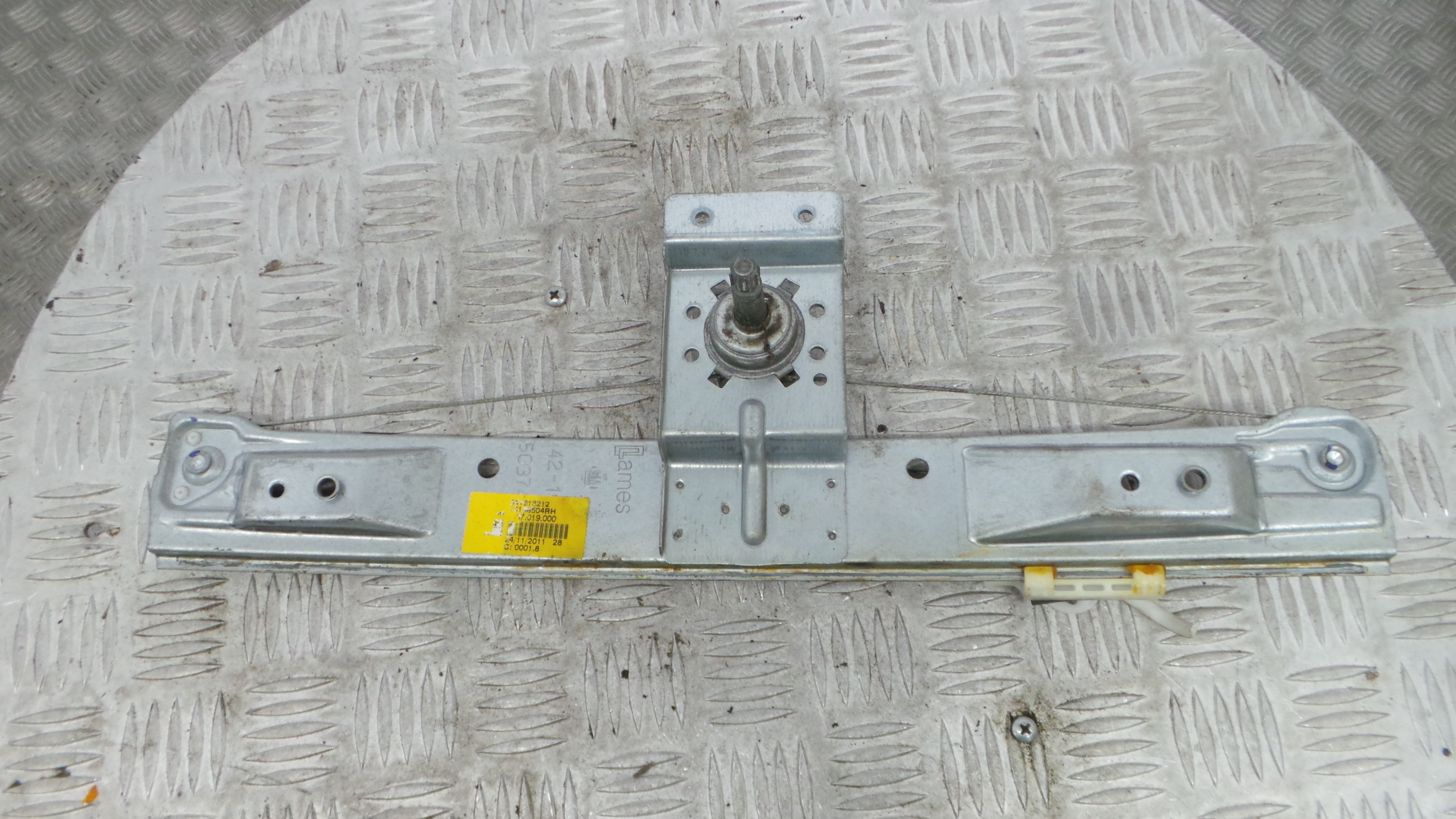 Elevador Trás Dto 13188504 - OPEL CORSA D (S07)-37076999