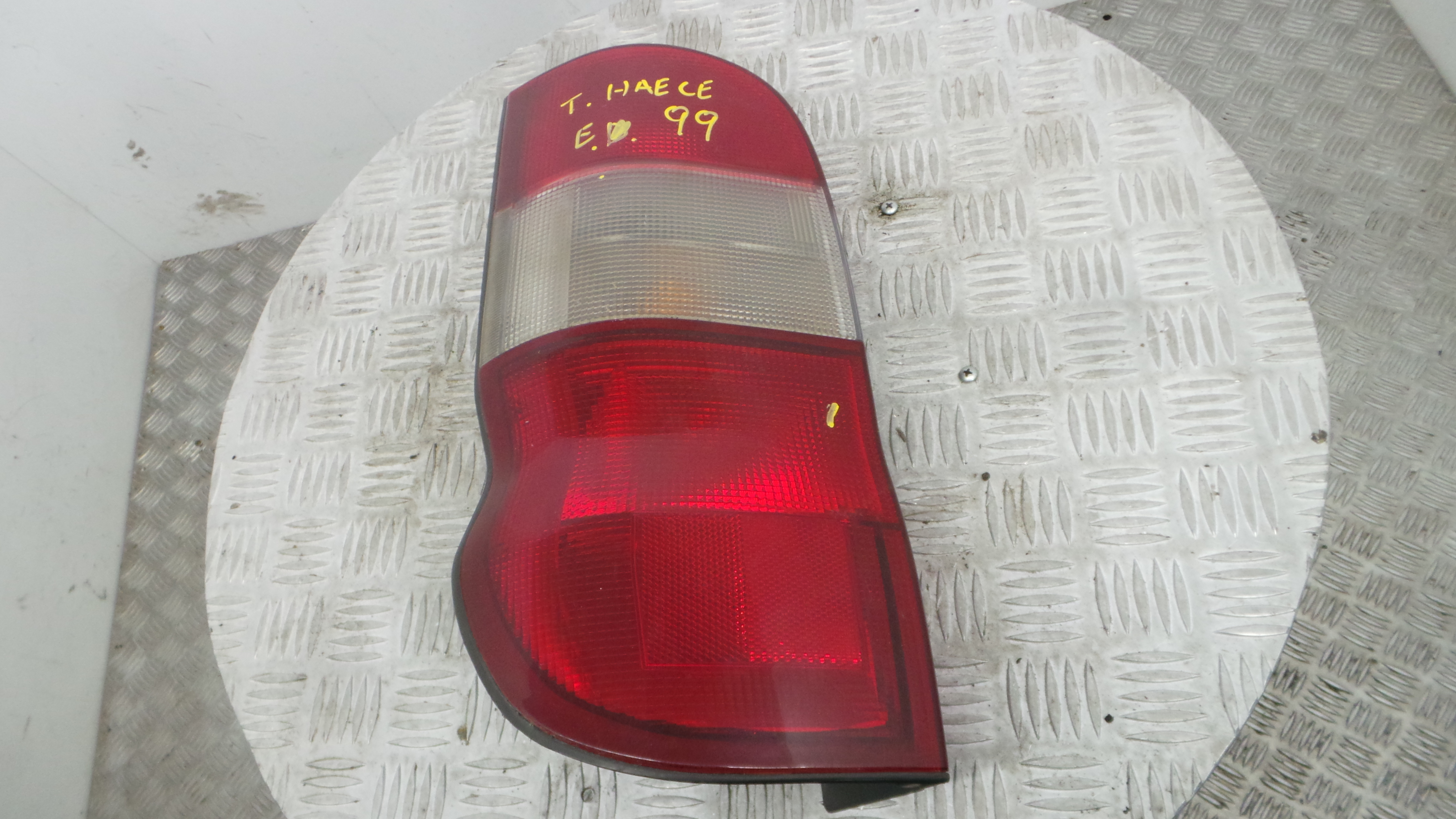 Farolim Stop Esq 11-B486B - TOYOTA HIACE IV Caixa (_H1_)-37077055 Farolim Stop Esq 11-B486B - TOYOTA HIACE IV Caixa (_H1_)-37077055
