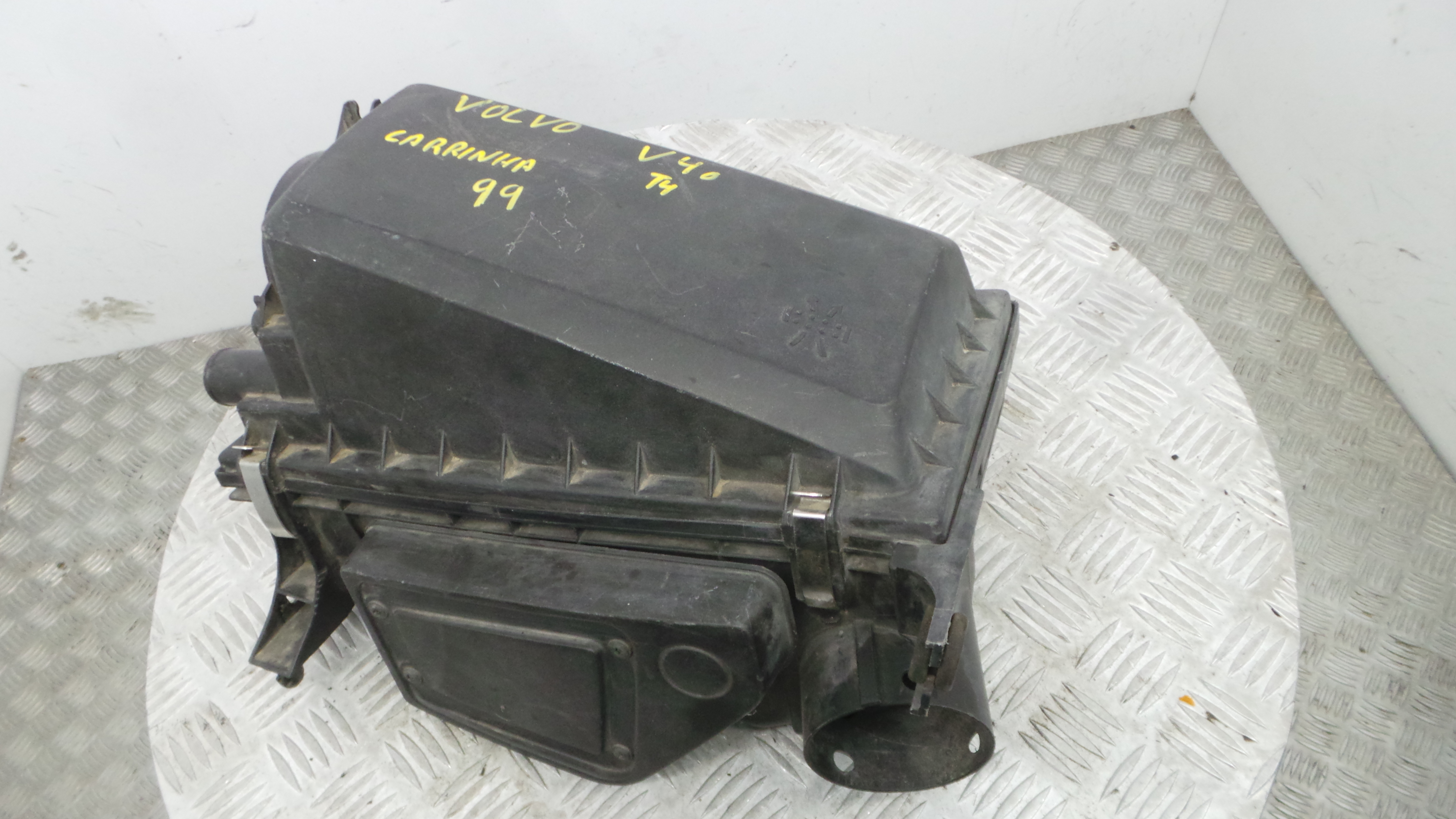 Caixa Filtro de Ar  30864098 - VOLVO V40 Combi (645)-37077058