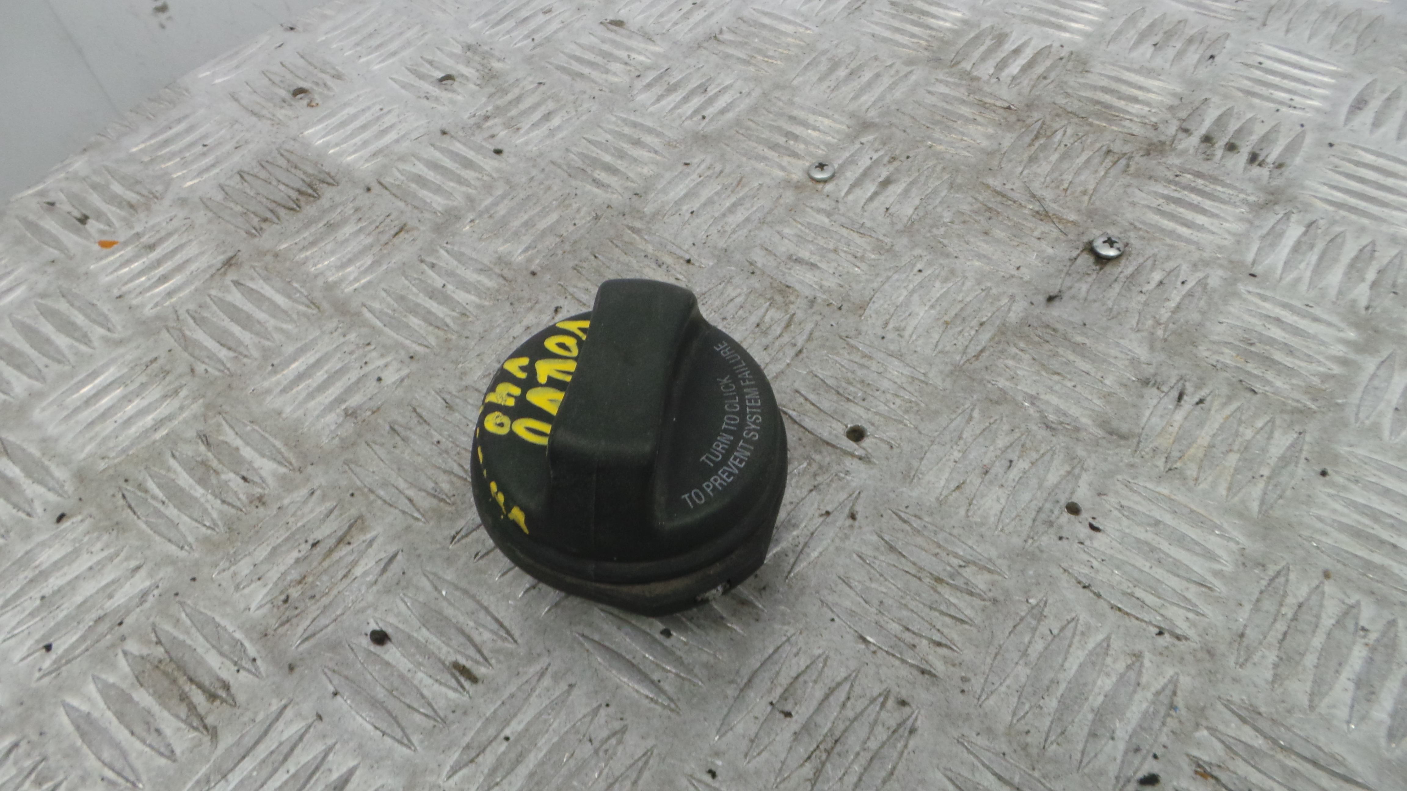 Tampão de Combustivel   - VOLVO V40 Combi (645)-37078963