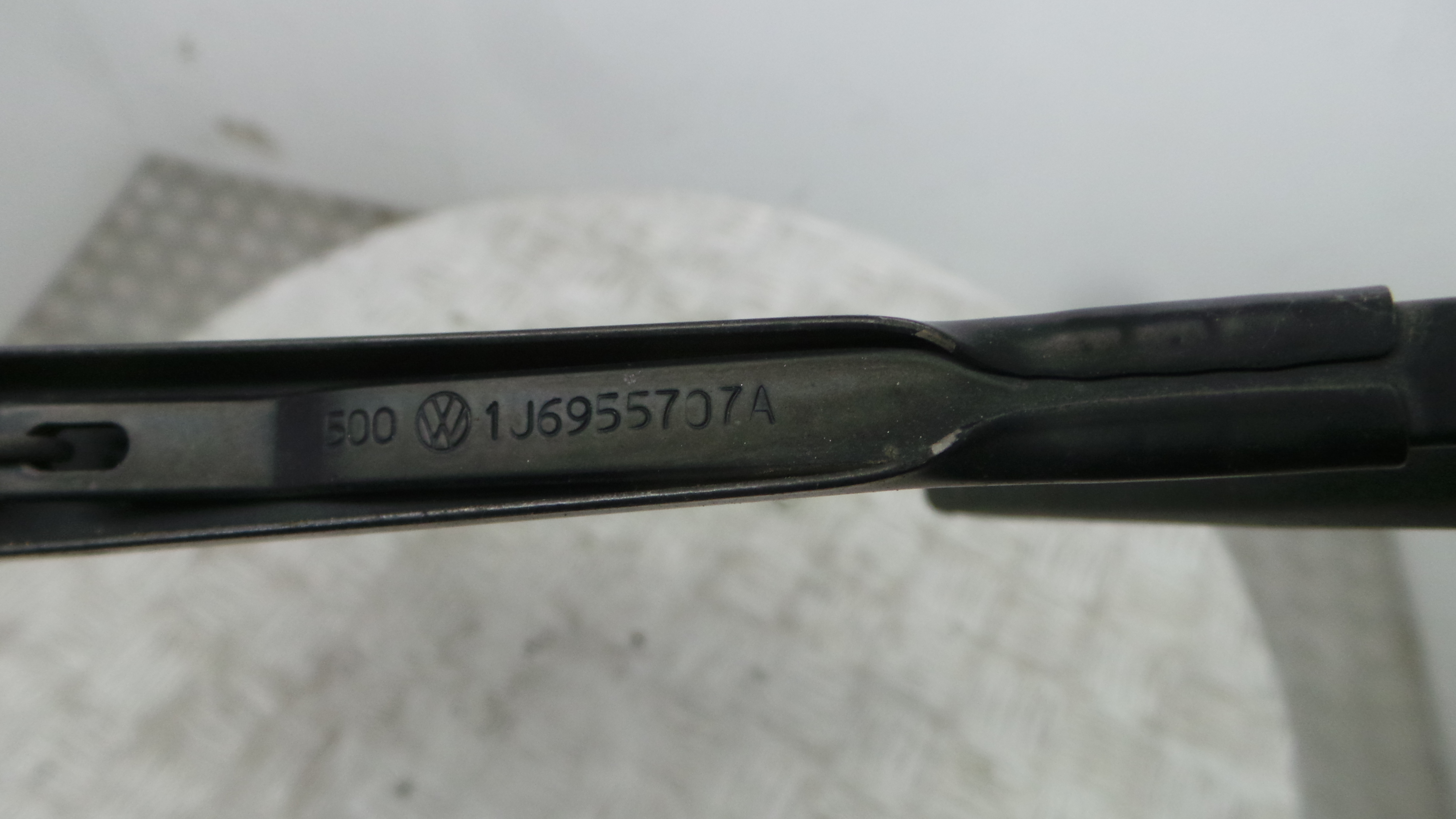 Braço Traseiro Para Brisas 1J6955707A - VW GOLF IV (1J1), GOLF Mk IV (1J1)-37079154