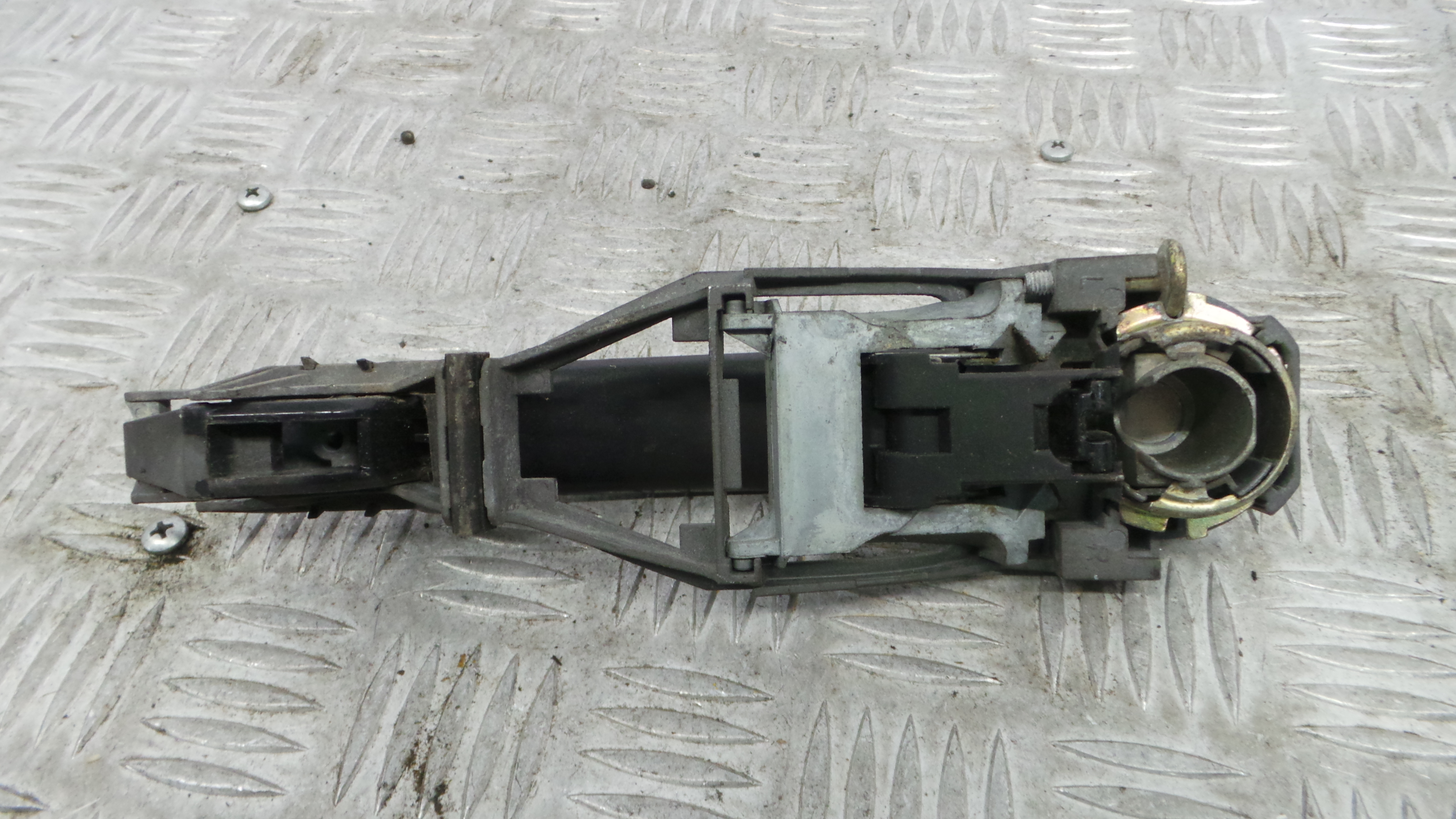 Puxador Exterior Trás esquerdo 3B0837885 - VW GOLF IV (1J1), GOLF Mk IV (1J1)-37079989