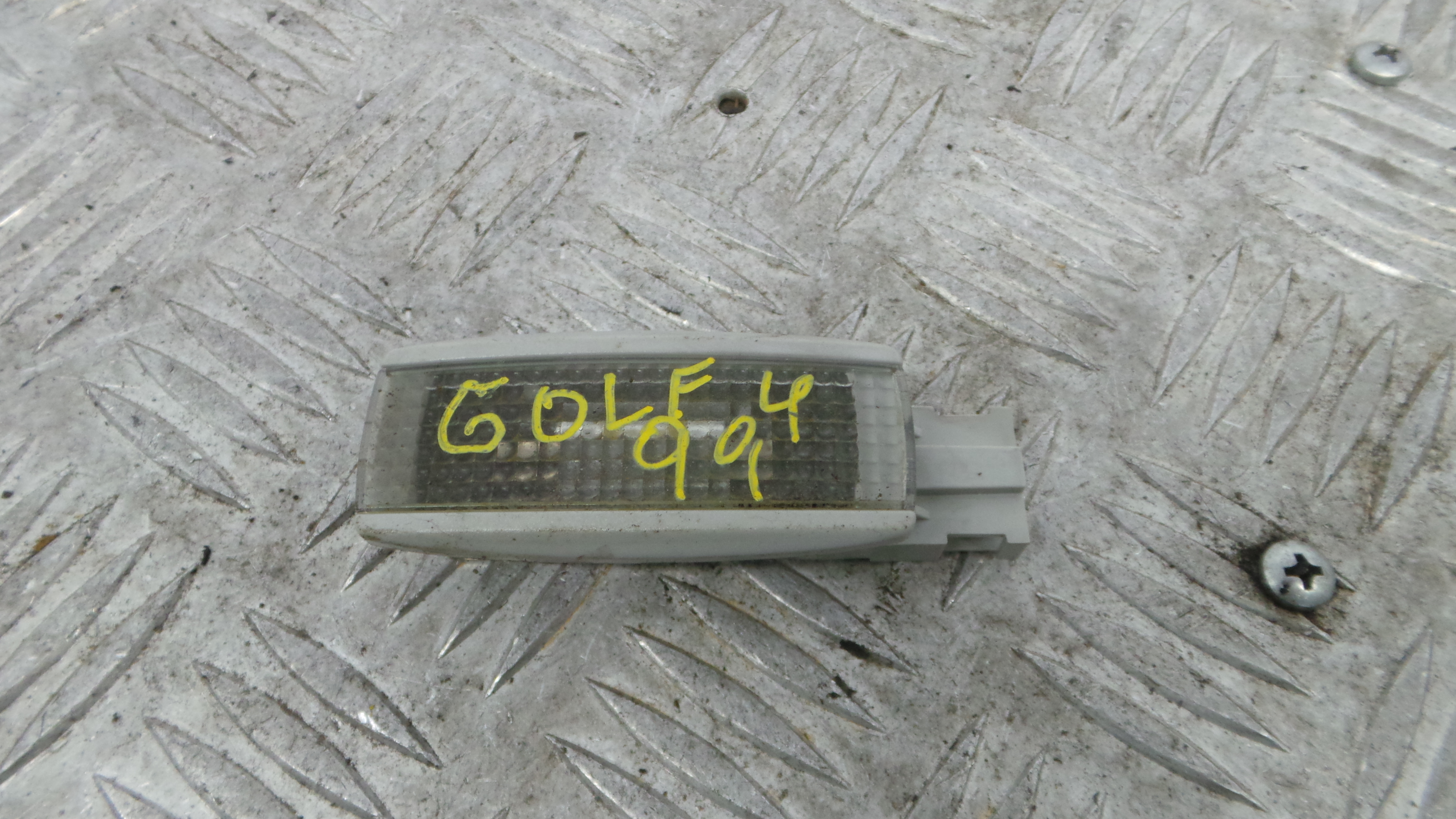 Luz Interior 3B0947113 - VW GOLF IV (1J1), GOLF Mk IV (1J1)-37080109 Luz Interior 3B0947113 - VW GOLF IV (1J1), GOLF Mk IV (1J1)-37080109