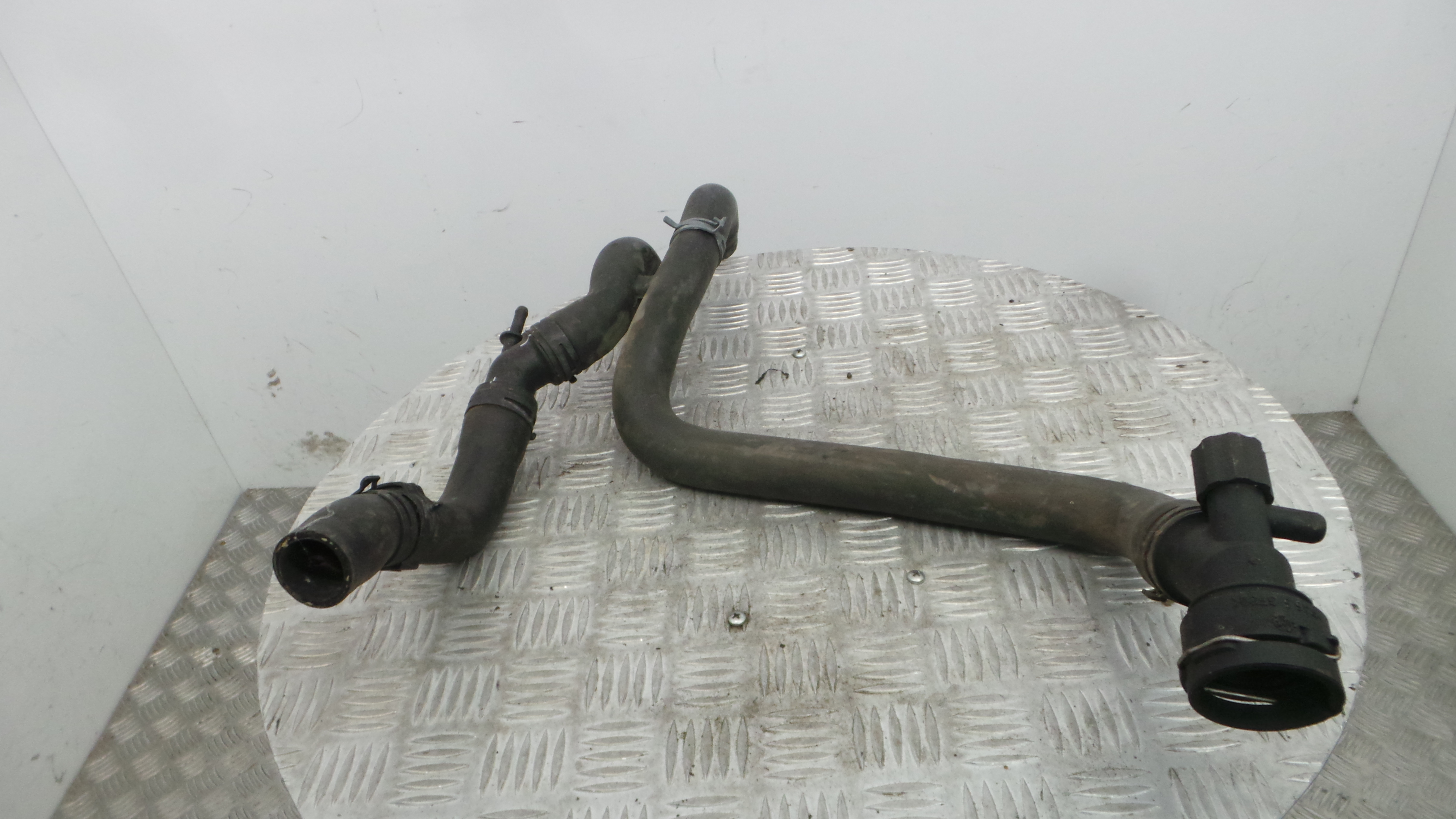 Tubo da Água 1J0121049E - VW GOLF IV (1J1), GOLF Mk IV (1J1)-37080126