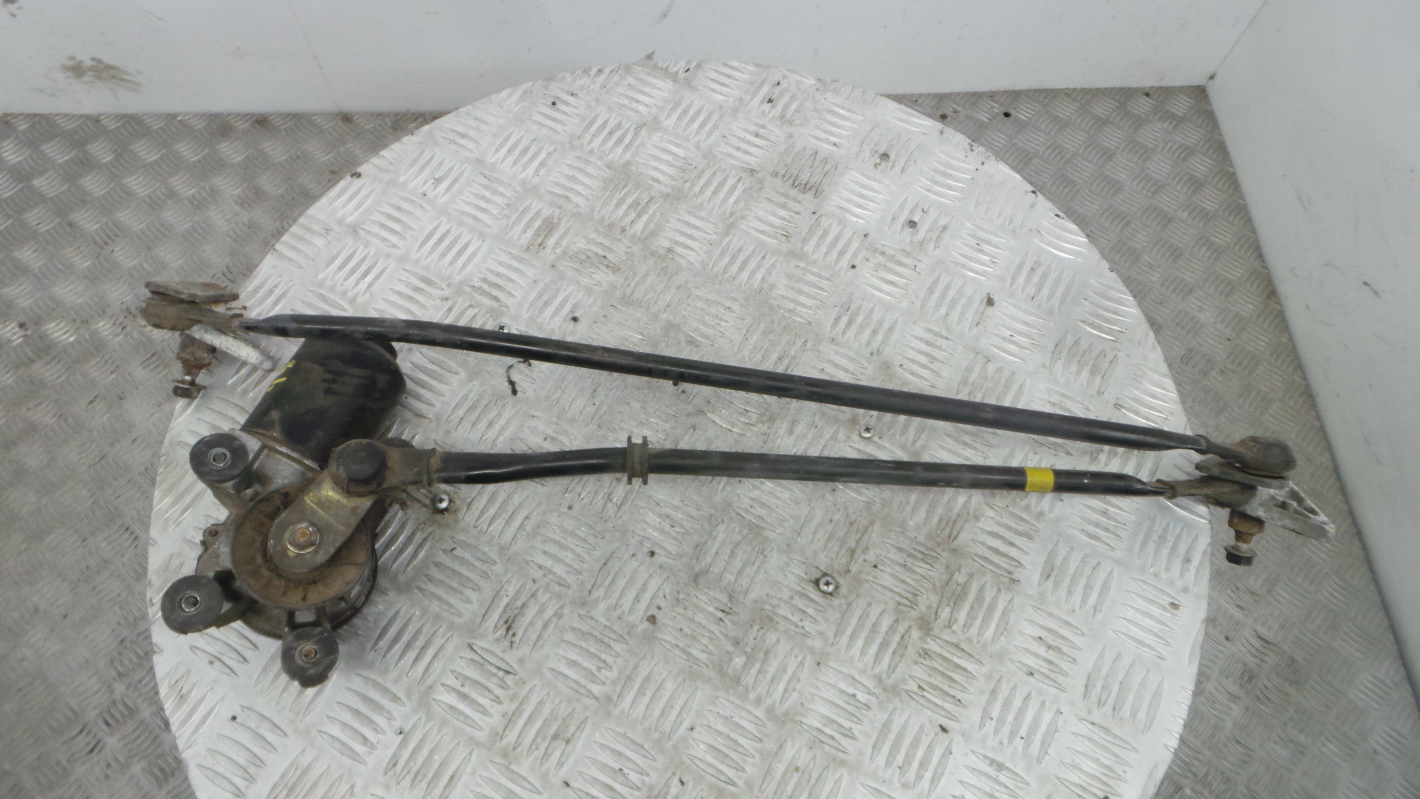 Motor Limpa Vidros Frente  8511012810 - TOYOTA COROLLA (_E10_)-37080410