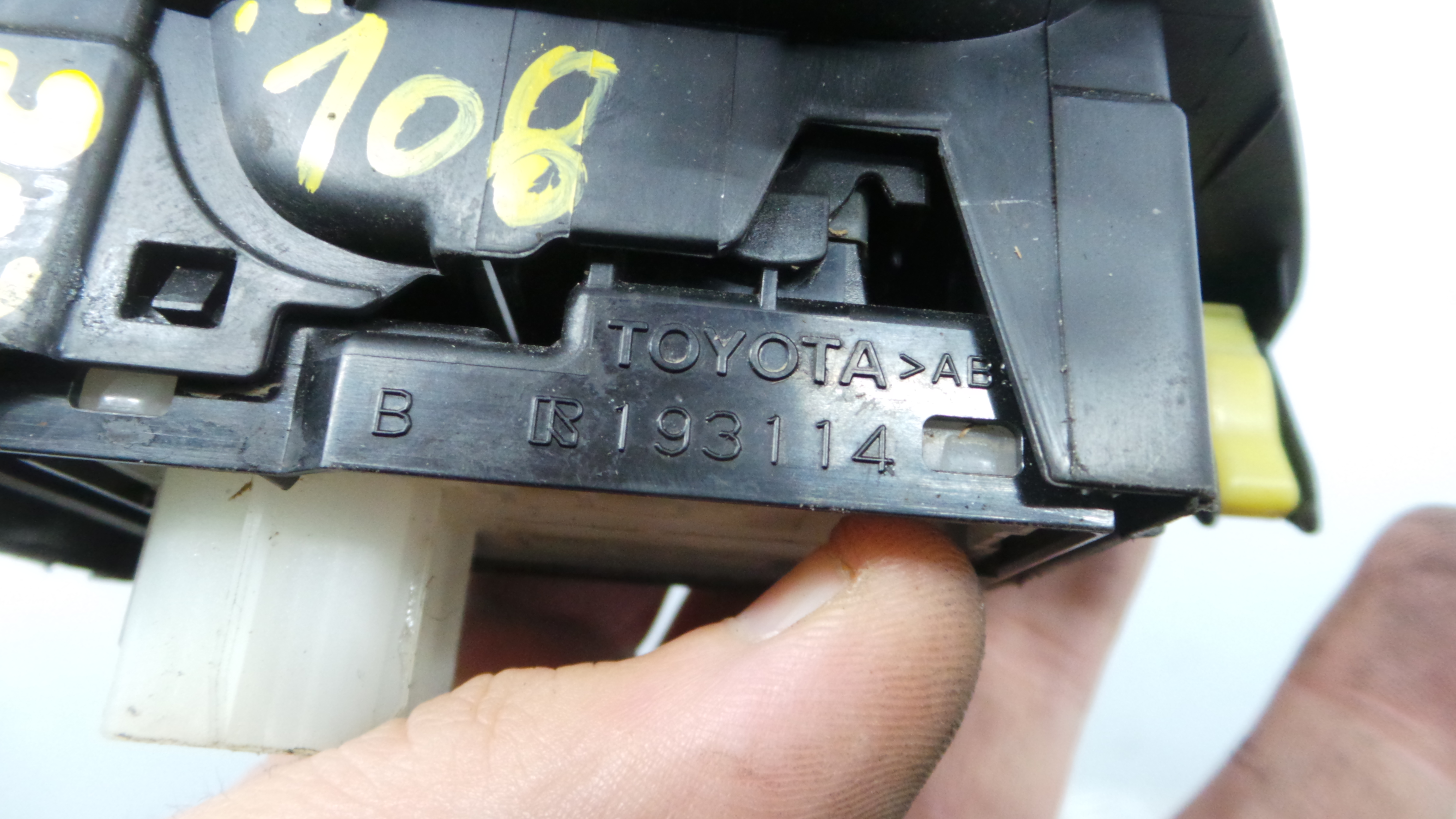 Interruptor / Comando Elevador Vidro Frente Esq  193114 - PEUGEOT 108-37081190