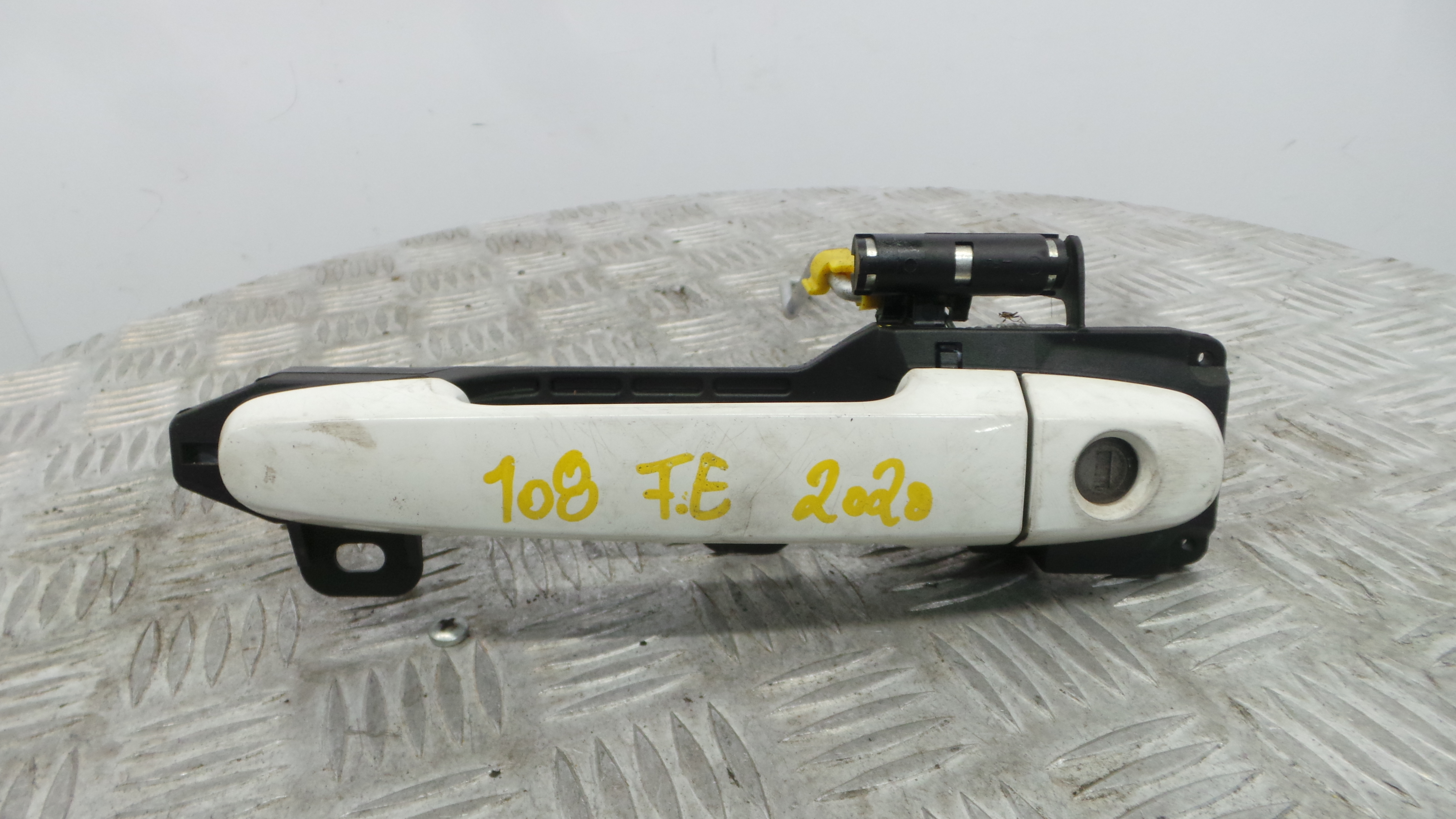 Puxador Exterior Frente Esquerdo 1612754280 - PEUGEOT 108-37081229
