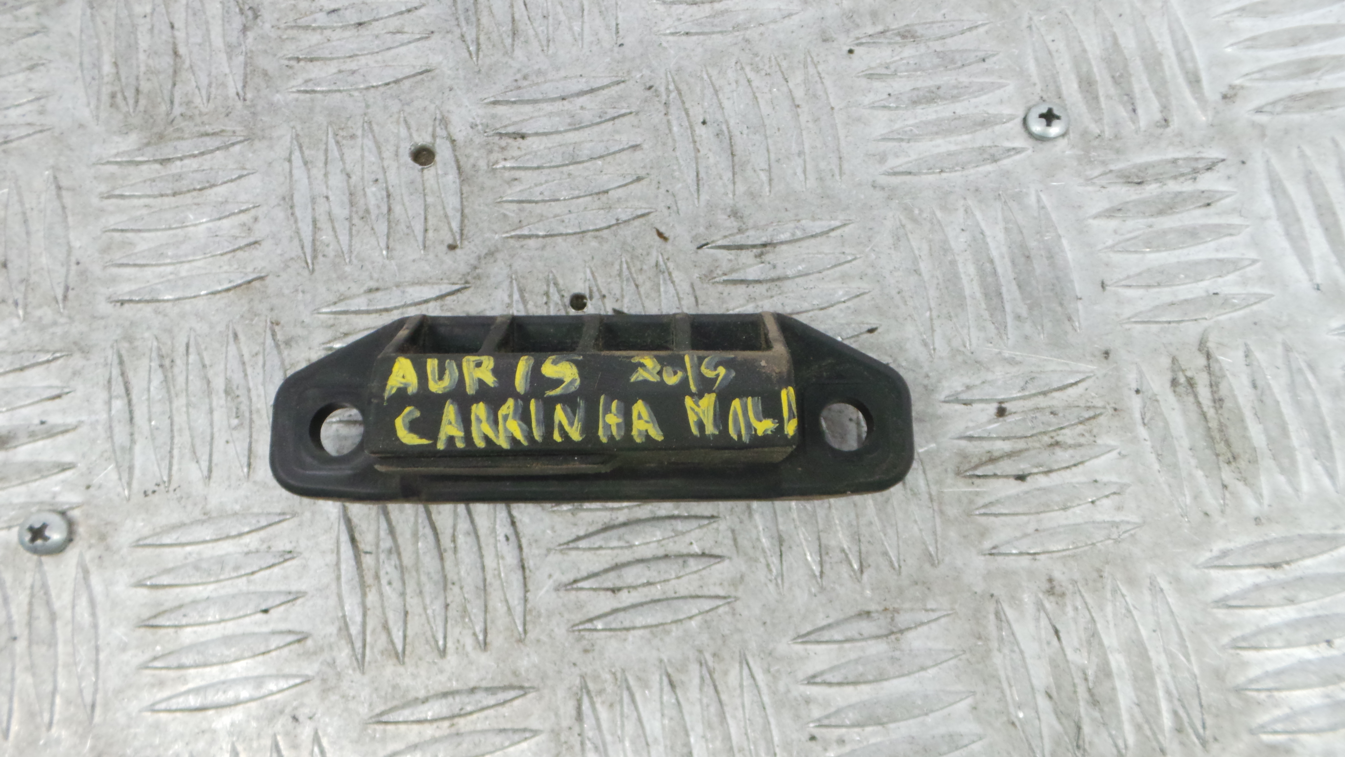 Interruptor / Comando Mala 69430-02030 - TOYOTA AURIS Combi (_E18_)-37081242 Interruptor / Comando Mala 69430-02030 - TOYOTA AURIS Combi (_E18_)-37081242