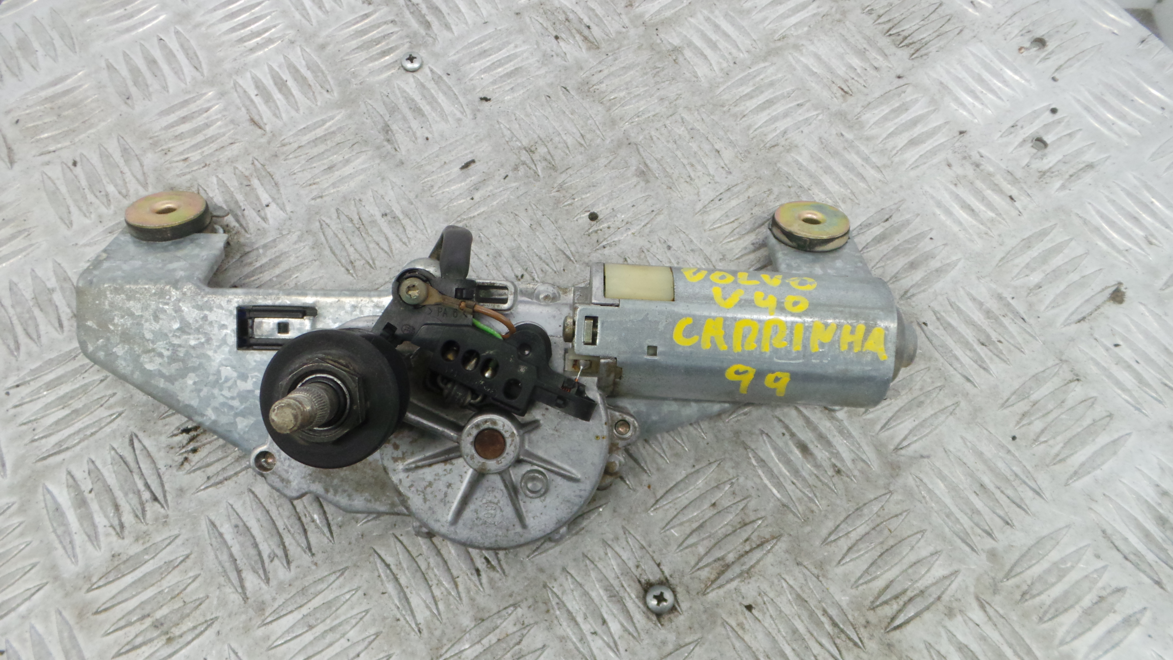 Motor Limpa Vidros Trás 0390201529 - VOLVO V40 Combi (645)-37081314 Motor Limpa Vidros Trás 0390201529 - VOLVO V40 Combi (645)-37081314