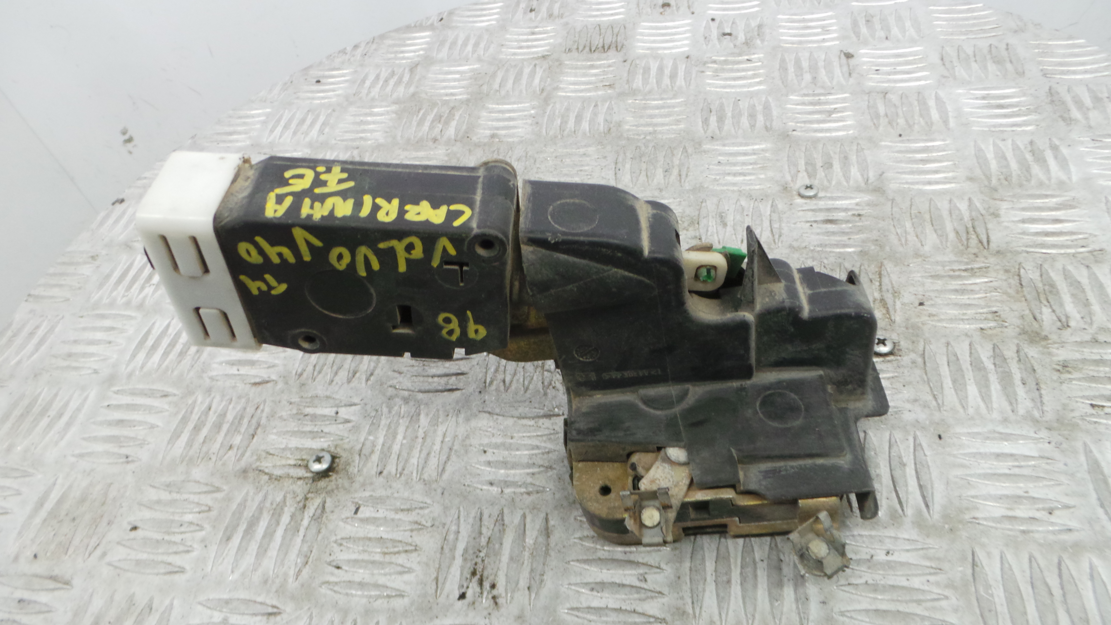 Fecho da Porta Frente Esq 30850804 - VOLVO V40 Combi (645)-37081320