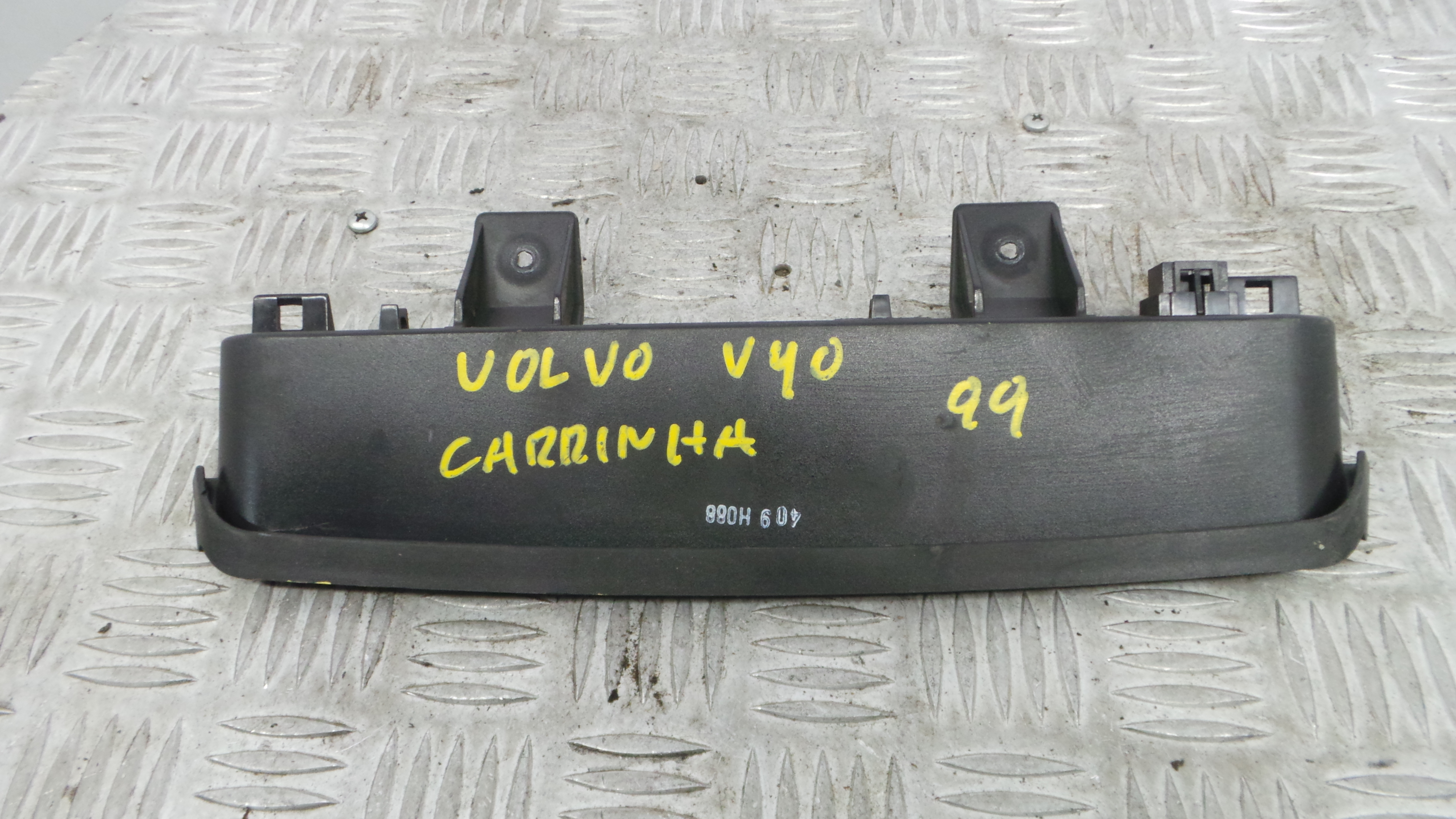 Farolim Stop Central / Luz de Stop Adicional 30859476 - VOLVO V40 Combi (645)-37081336 Farolim Stop Central / Luz de Stop Adicional 30859476 - VOLVO V40 Combi (645)-37081336