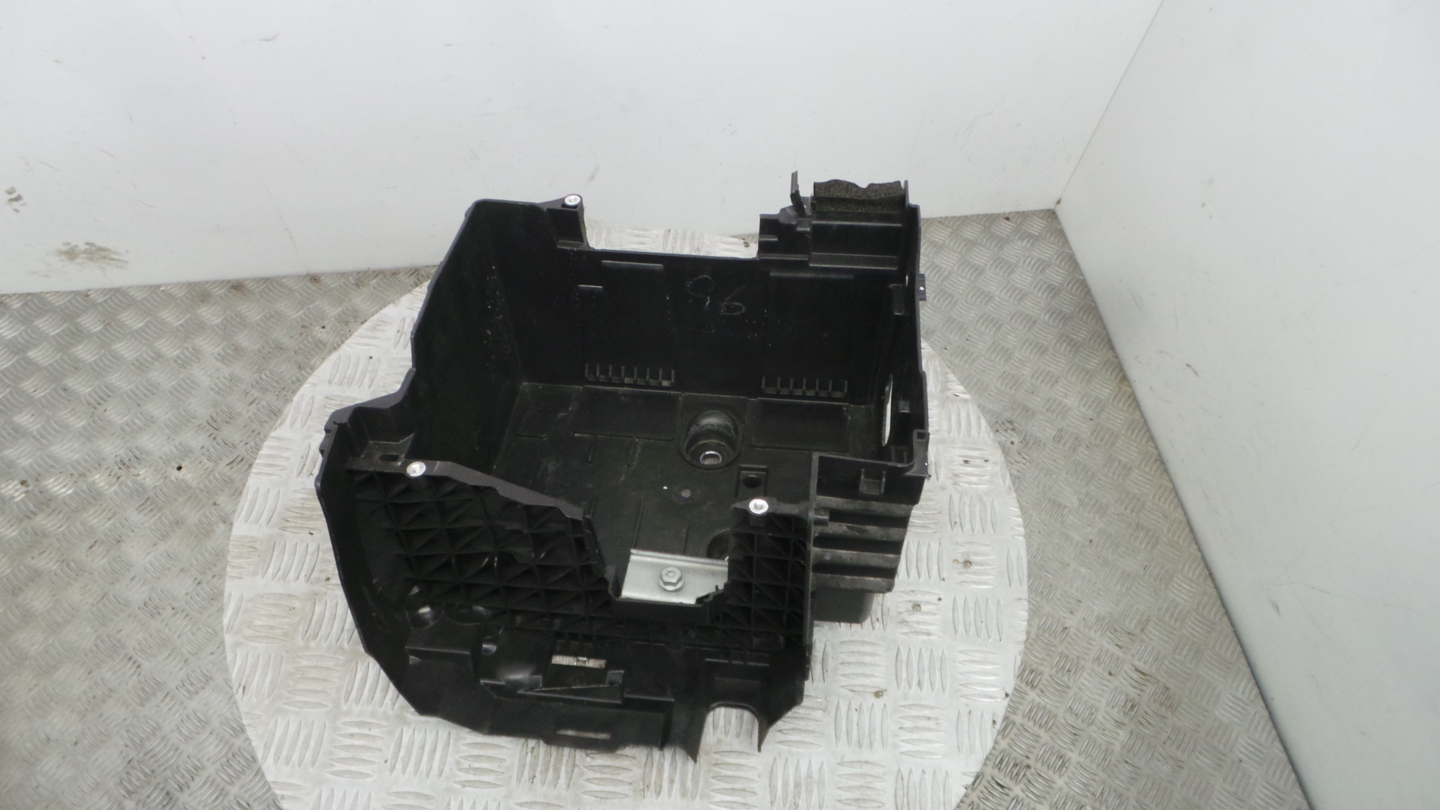 Base da Bateria 244280018R - RENAULT MEGANE IV Hatchback (B9A/M/N_)-37081339 Base da Bateria 244280018R - RENAULT MEGANE IV Hatchback (B9A/M/N_)-37081339