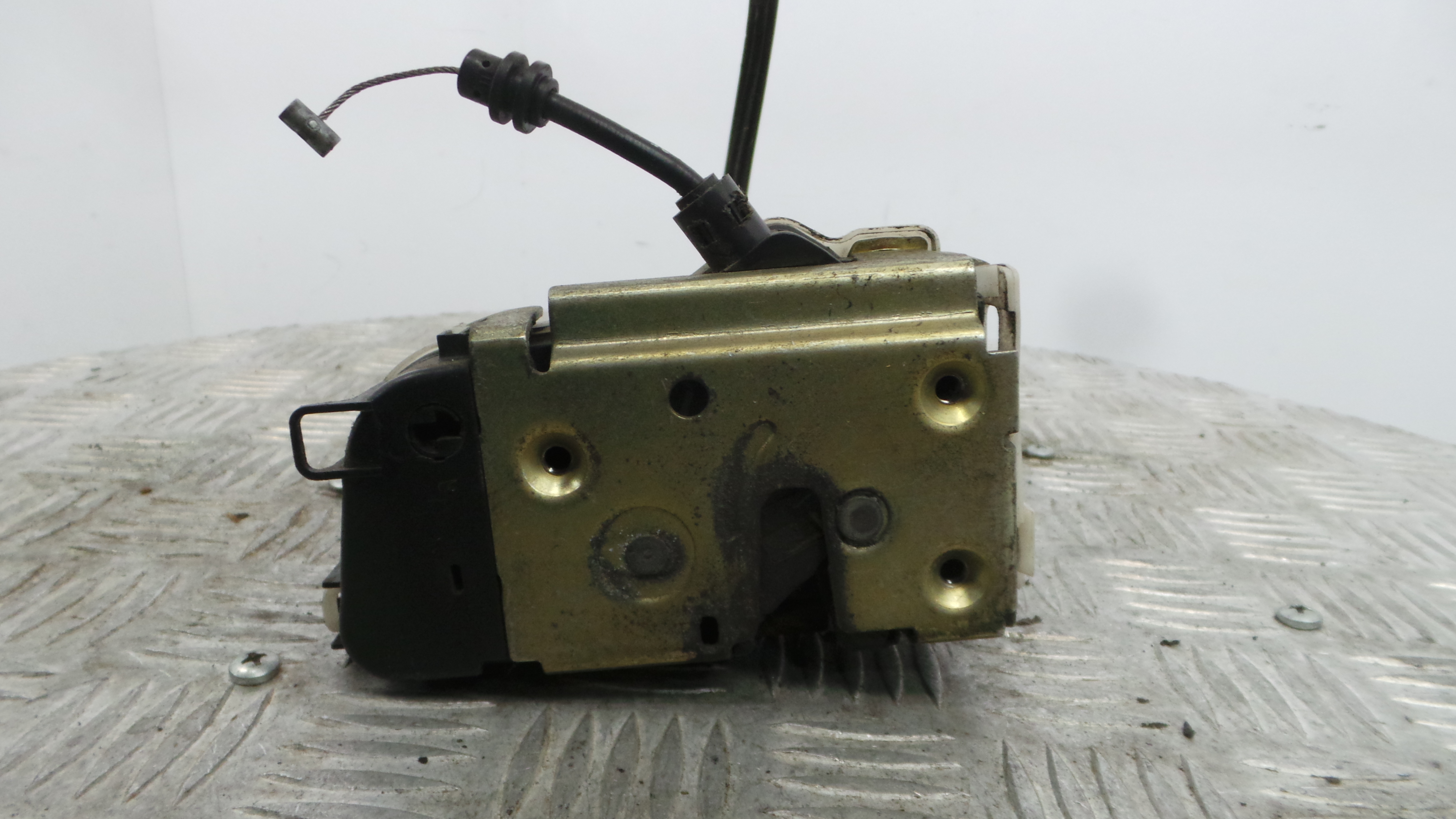 Fecho da Porta Trás Dto 00009138C1 - CITROËN C3 I (FC_, FN_)-37081431