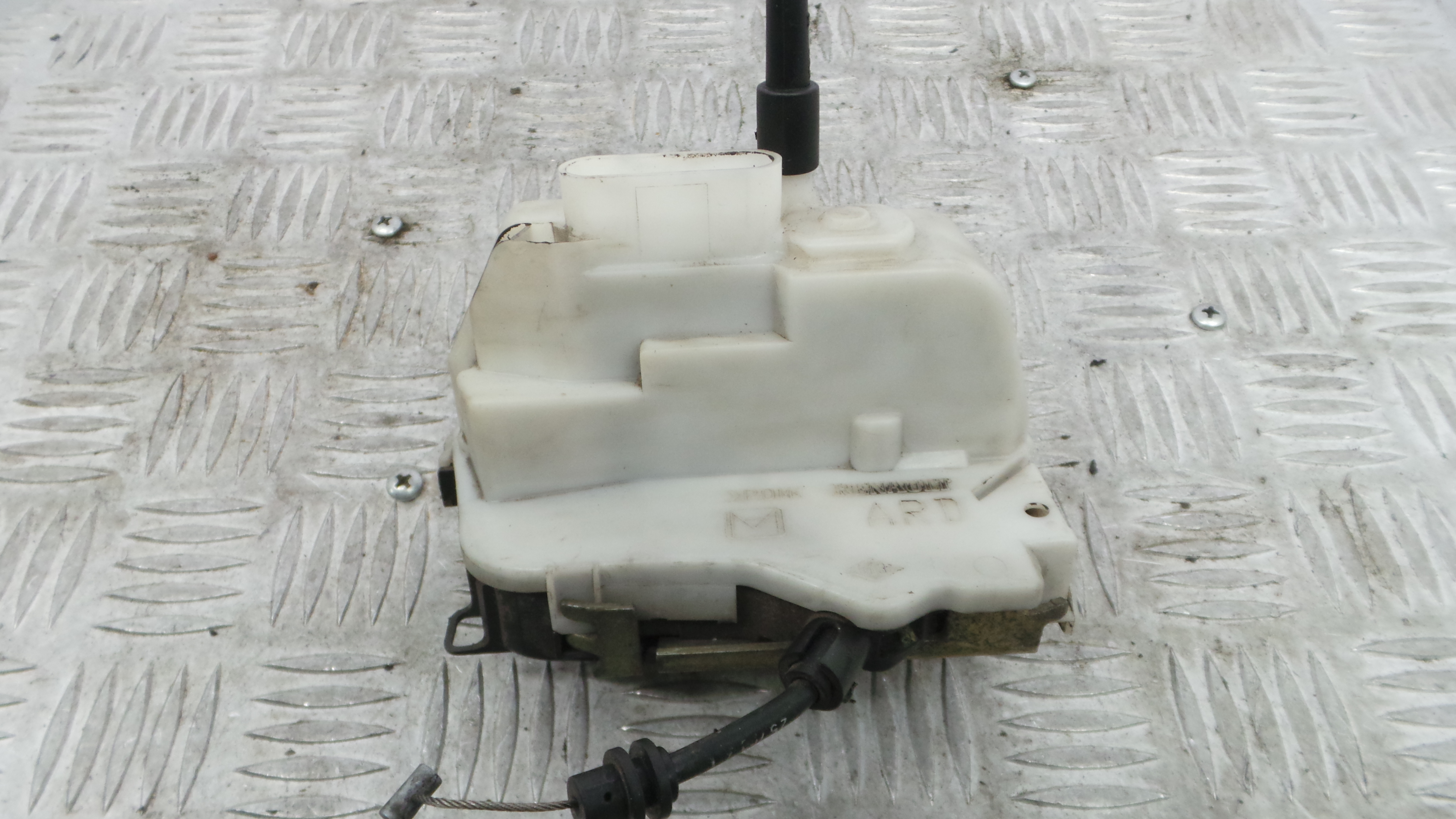 Fecho da Porta Trás Dto 00009138C1 - CITROËN C3 I (FC_, FN_)-37081431