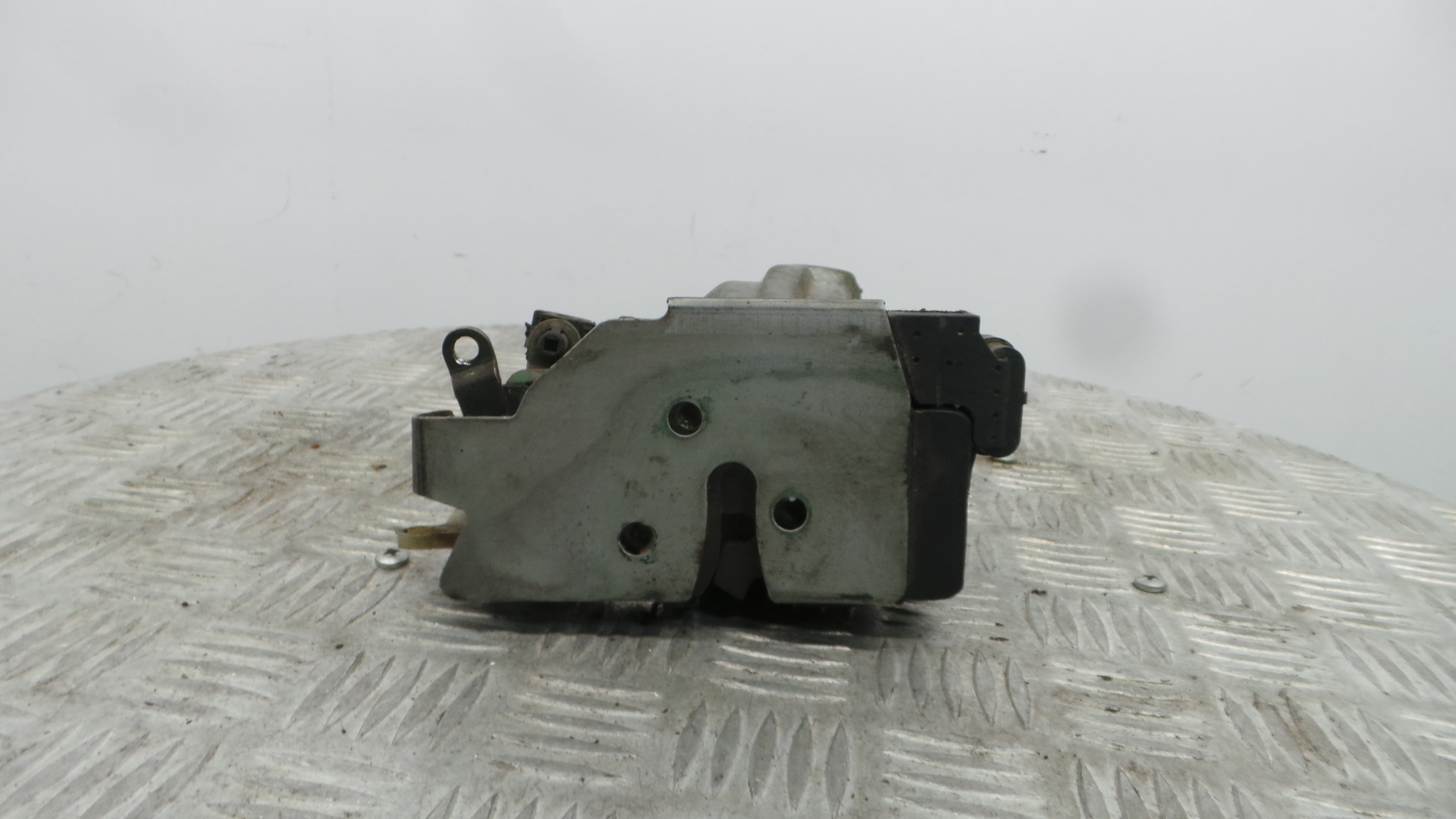 Fecho da Porta Frente Esq  - FIAT MAREA Weekend (185_)-37081479 Fecho da Porta Frente Esq  - FIAT MAREA Weekend (185_)-37081479