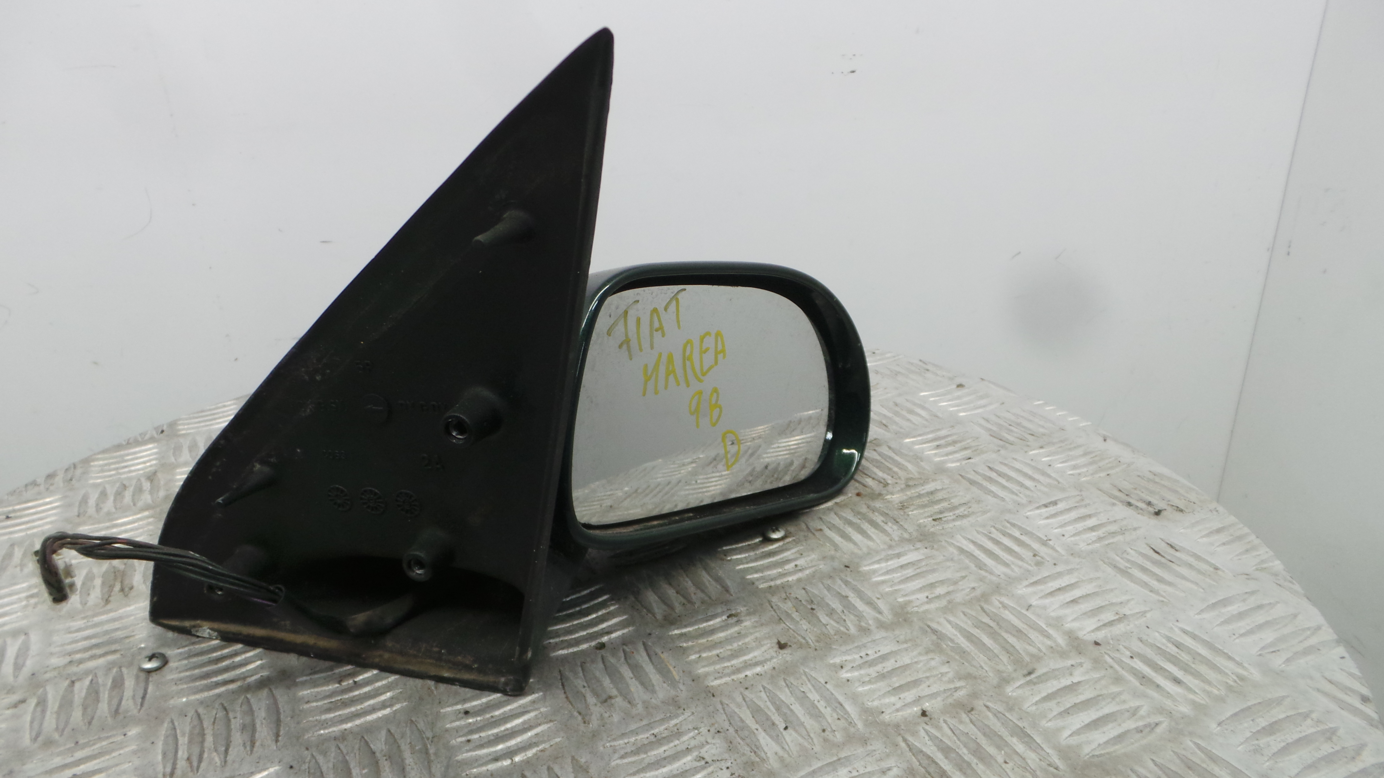 Espelho Retrovisor Dto 711054099 - FIAT MAREA Weekend (185_)-37089433 Espelho Retrovisor Dto 711054099 - FIAT MAREA Weekend (185_)-37089433