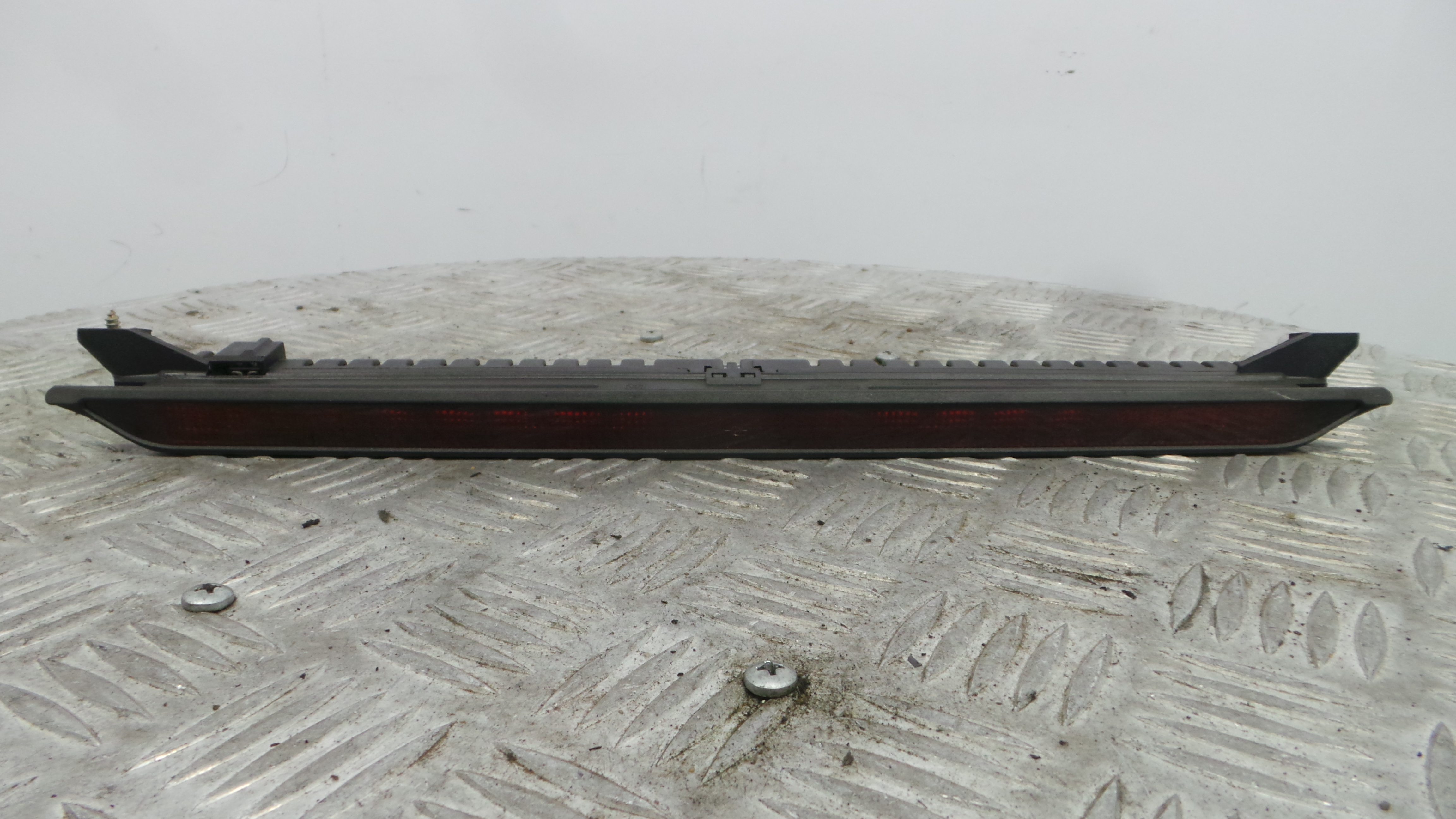 Farolim Stop Central / Luz de Stop Adicional 1J6945097C - VW GOLF IV (1J1), GOLF Mk IV (1J1)-37089454 Farolim Stop Central / Luz de Stop Adicional 1J6945097C - VW GOLF IV (1J1), GOLF Mk IV (1J1)-37089454
