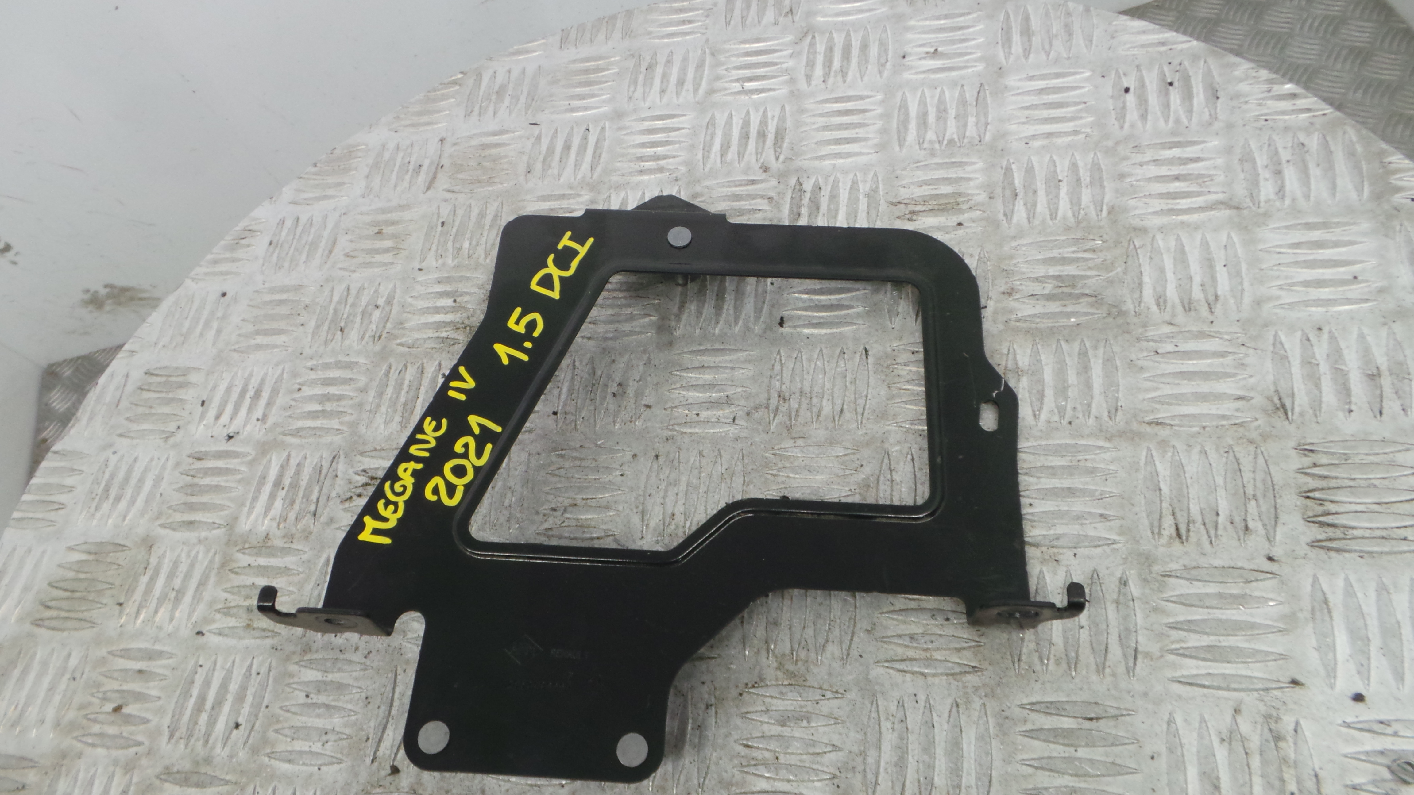 caixa centralina 285399666R - RENAULT MEGANE IV Hatchback (B9A/M/N_)-37089520 caixa centralina 285399666R - RENAULT MEGANE IV Hatchback (B9A/M/N_)-37089520