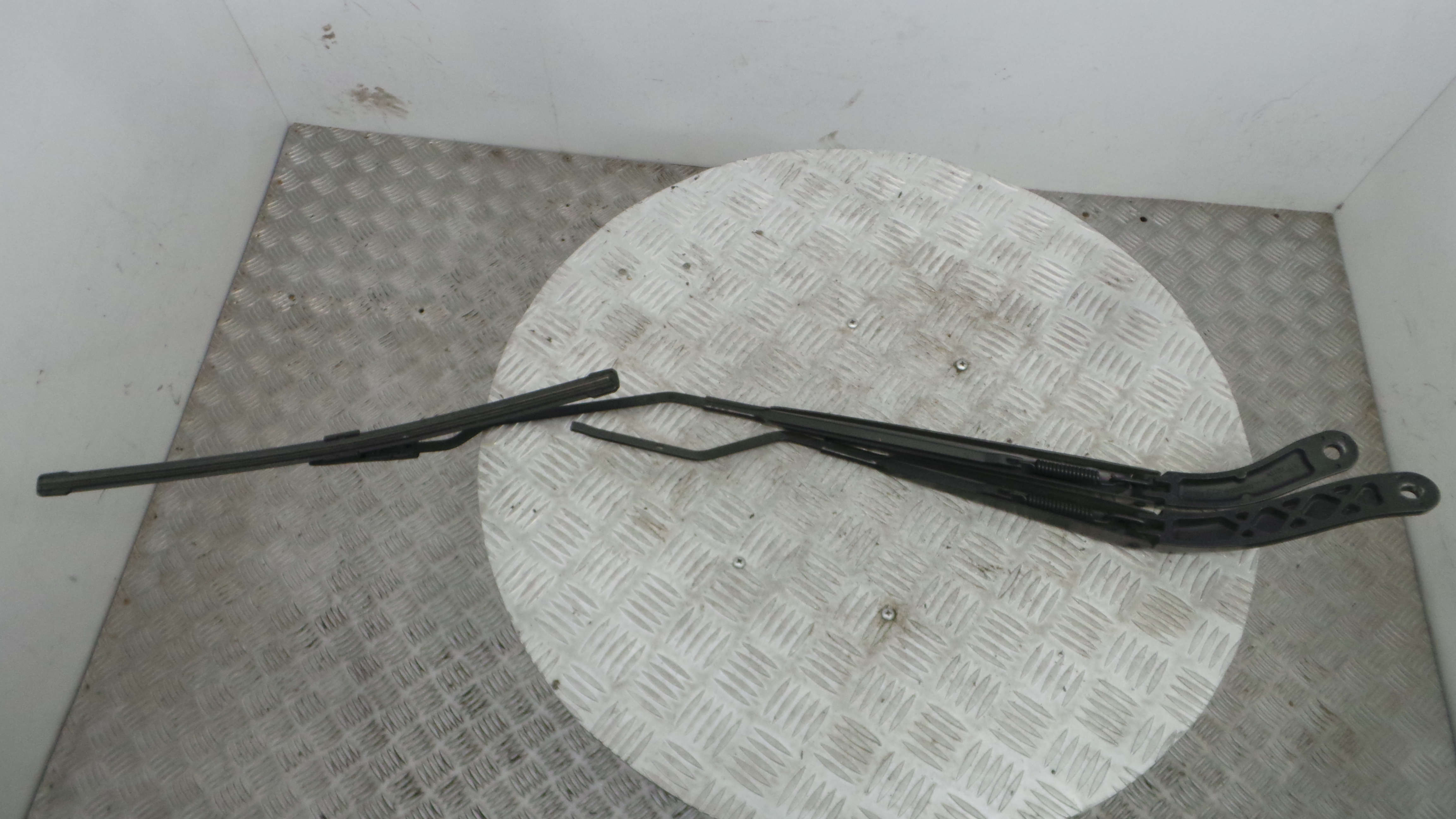 Braço Do Limpa-vidros 288861068R - RENAULT MEGANE IV Hatchback (B9A/M/N_)-37089610