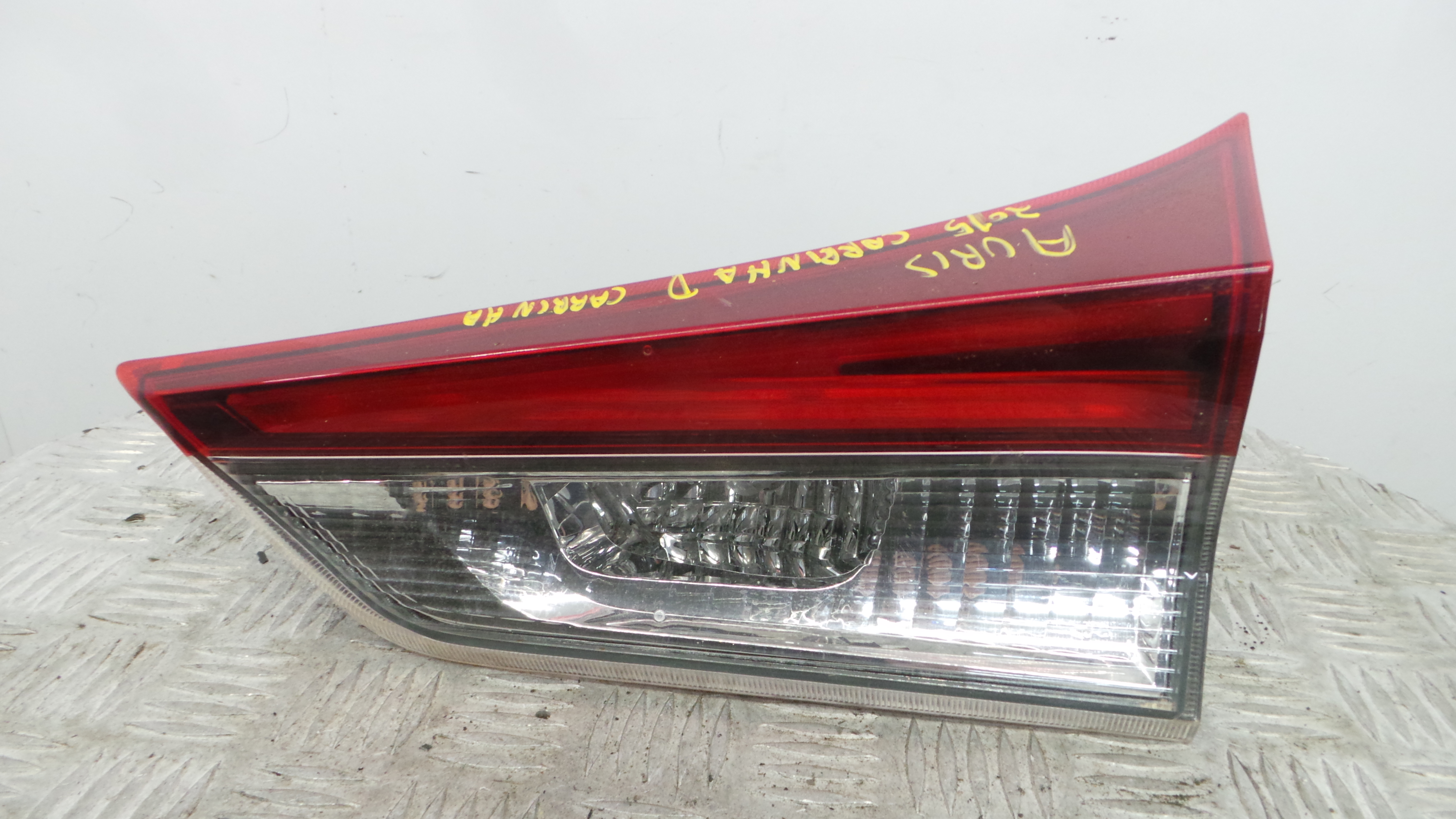 Farolim Mala Trás Dto KOITO 02-354 - TOYOTA AURIS Combi (_E18_)-37089626 Farolim Mala Trás Dto KOITO 02-354 - TOYOTA AURIS Combi (_E18_)-37089626