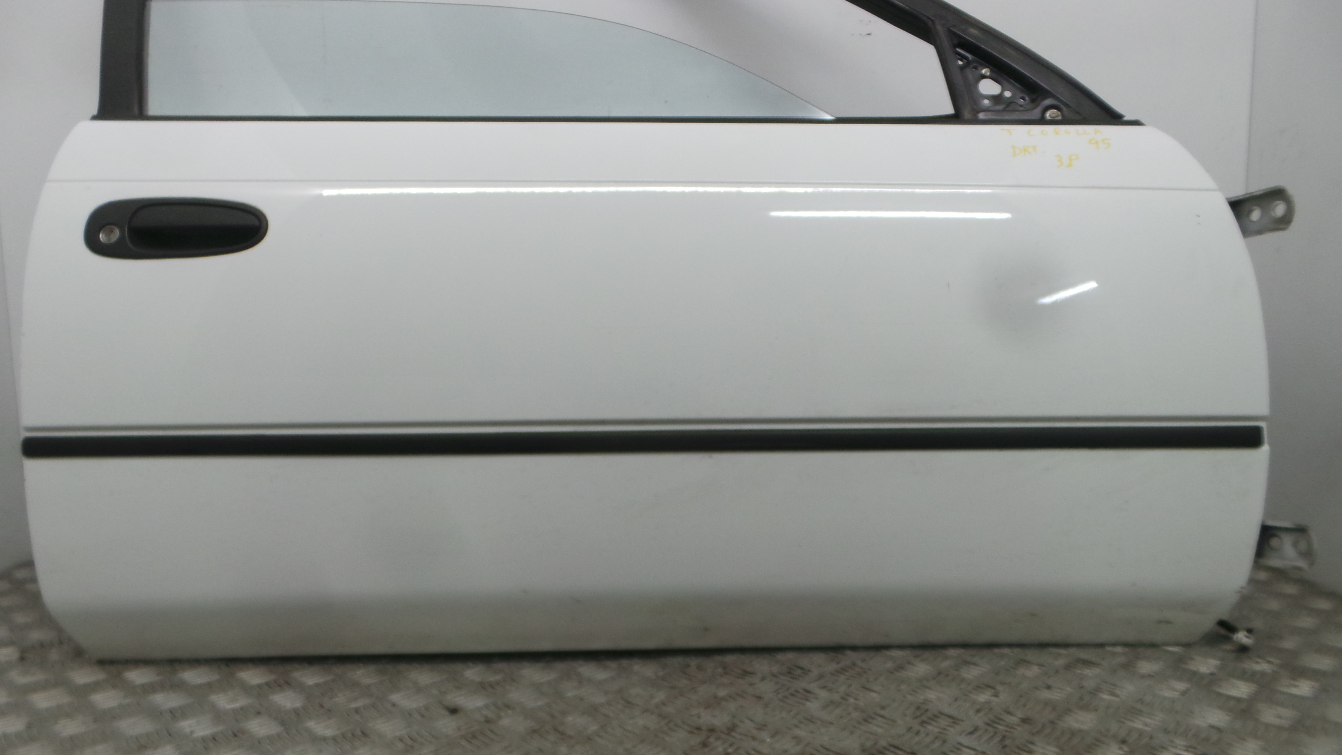 Porta Dto  - TOYOTA COROLLA (_E10_)-37091818