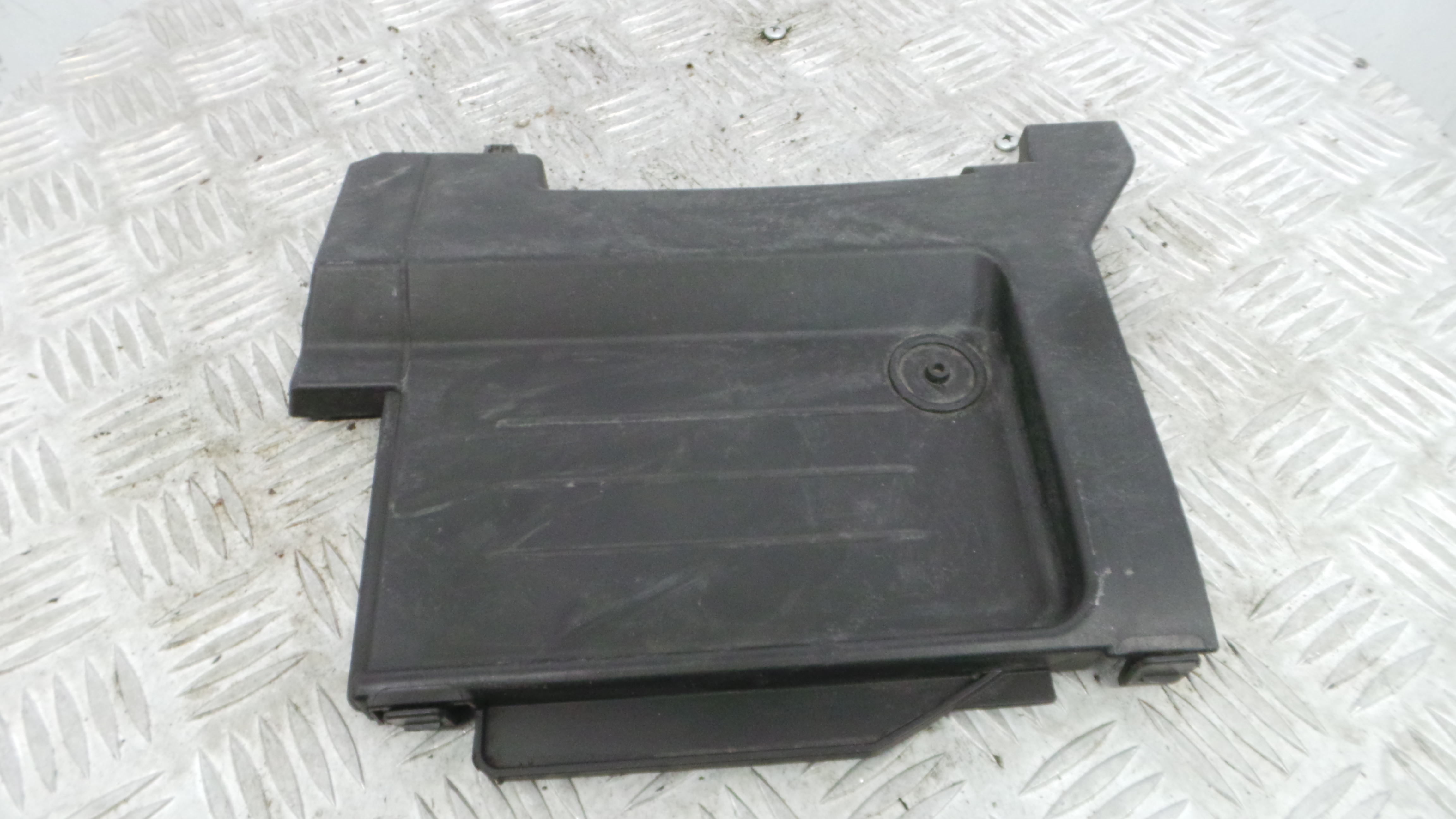 Tampa da Bateria 8200448021 - RENAULT CLIO III (BR0/1, CR0/1)-37095577 Tampa da Bateria 8200448021 - RENAULT CLIO III (BR0/1, CR0/1)-37095577