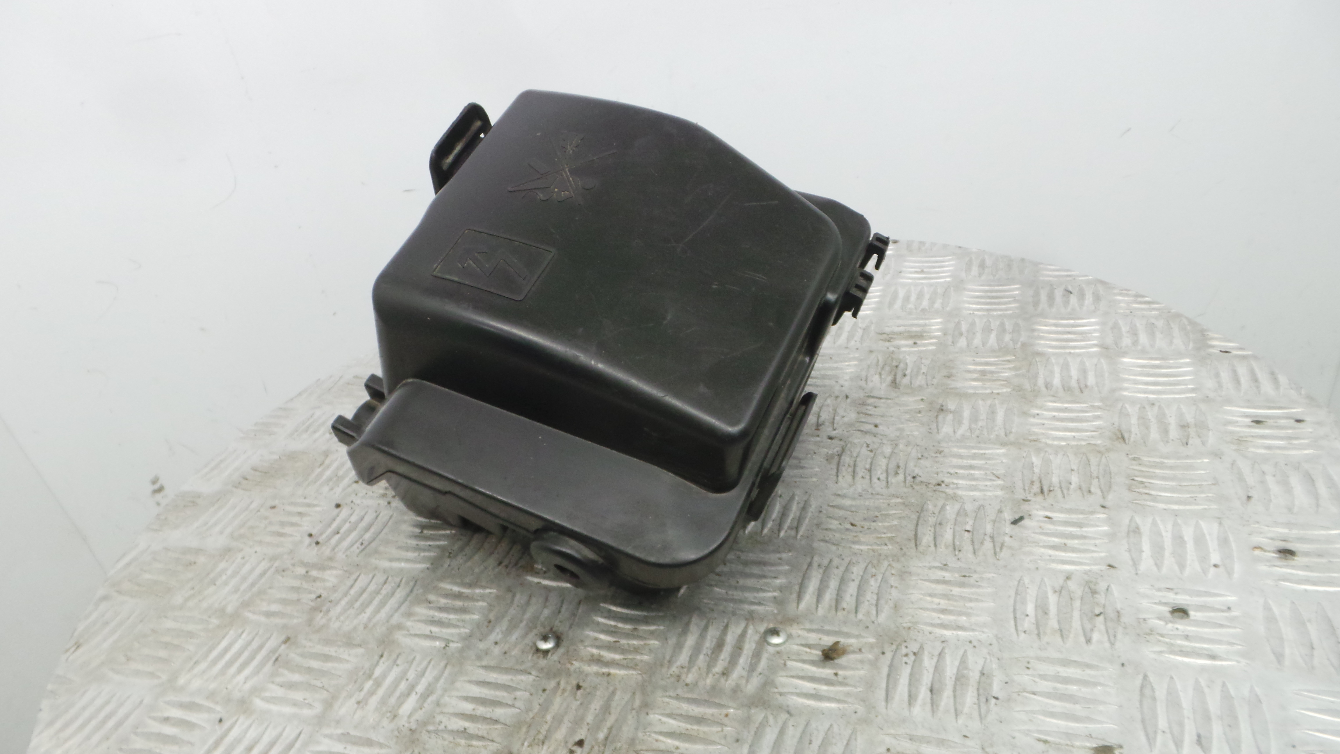 Caixa de Fusiveis 243804185R - RENAULT CLIO IV (BH_)-37095603