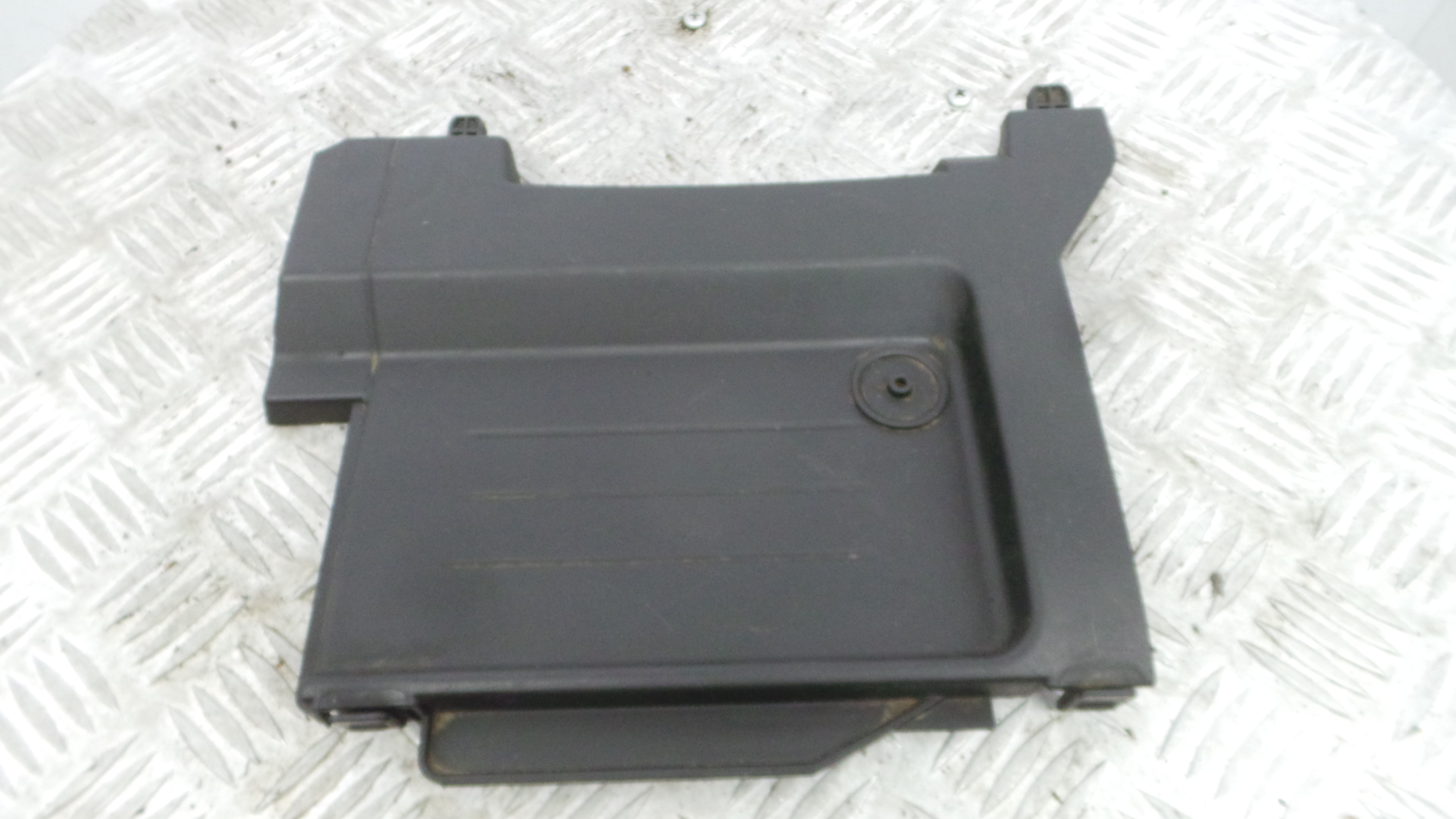Tampa da Bateria 8200448021 - RENAULT CLIO III (BR0/1, CR0/1)-37095843 Tampa da Bateria 8200448021 - RENAULT CLIO III (BR0/1, CR0/1)-37095843