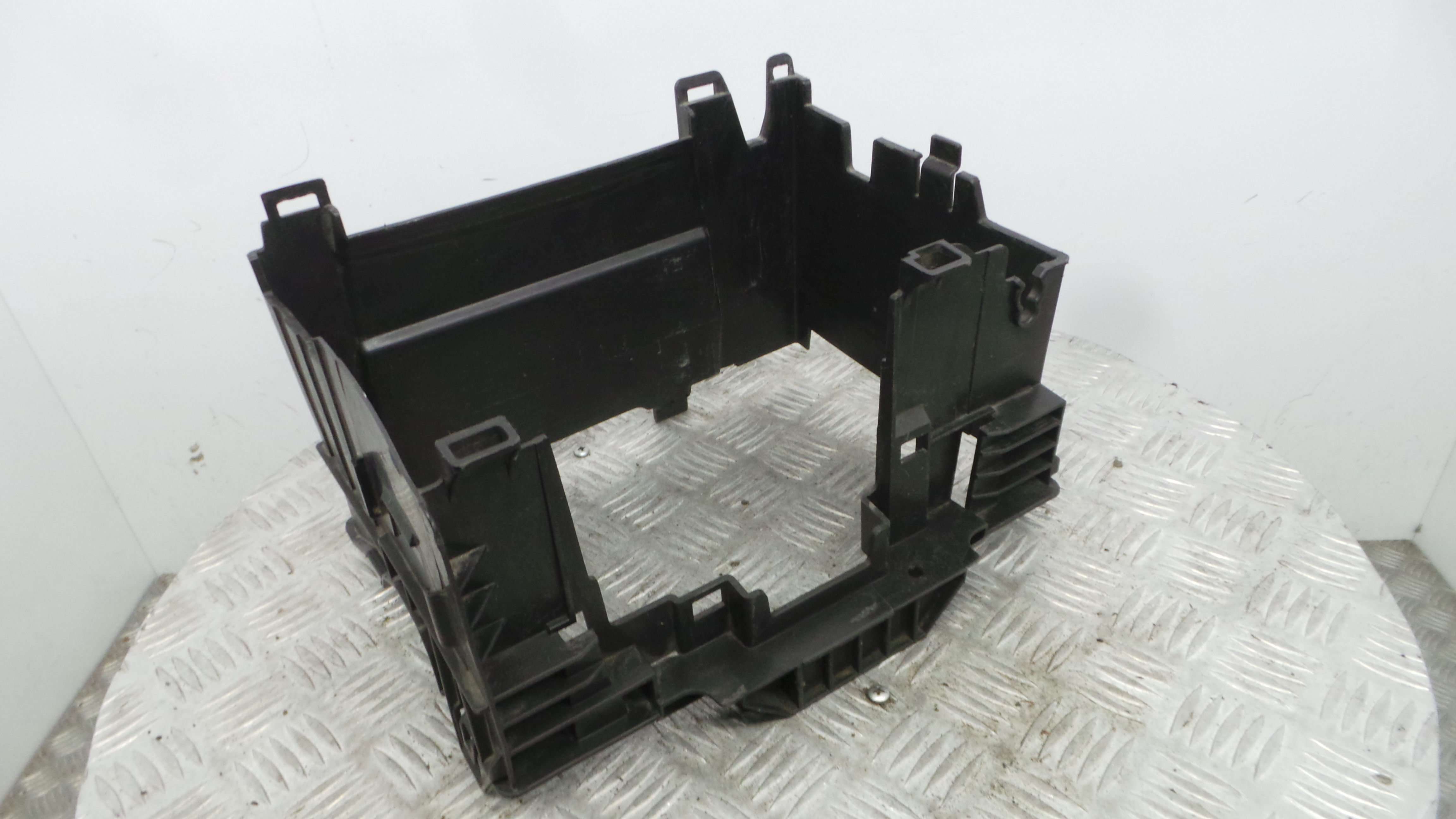 Tampa da Bateria 8200314272B - RENAULT CLIO III (BR0/1, CR0/1)-37095880 Tampa da Bateria 8200314272B - RENAULT CLIO III (BR0/1, CR0/1)-37095880