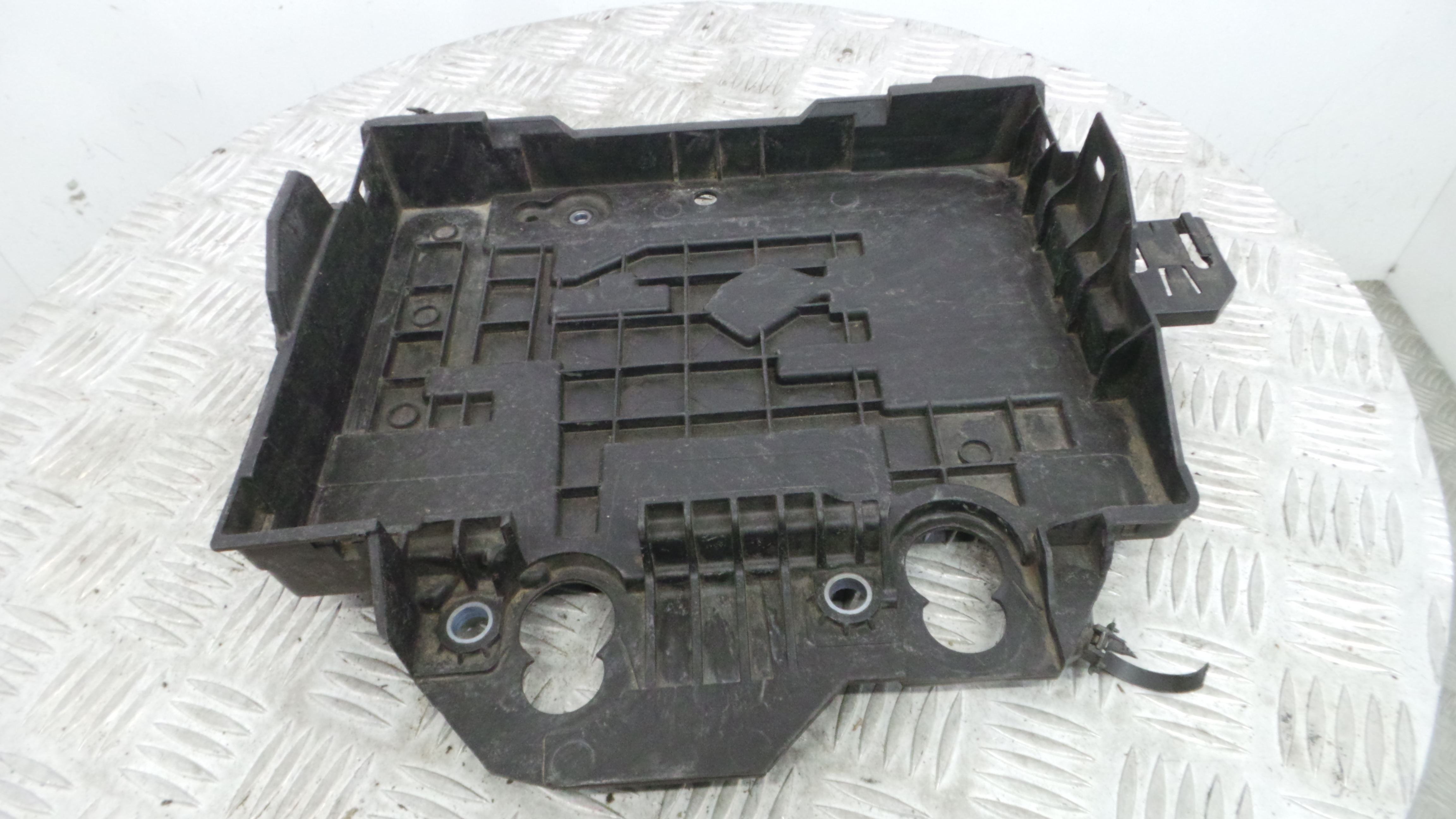 Base da Bateria 8200314273B - RENAULT CLIO III (BR0/1, CR0/1)-37095902 Base da Bateria 8200314273B - RENAULT CLIO III (BR0/1, CR0/1)-37095902