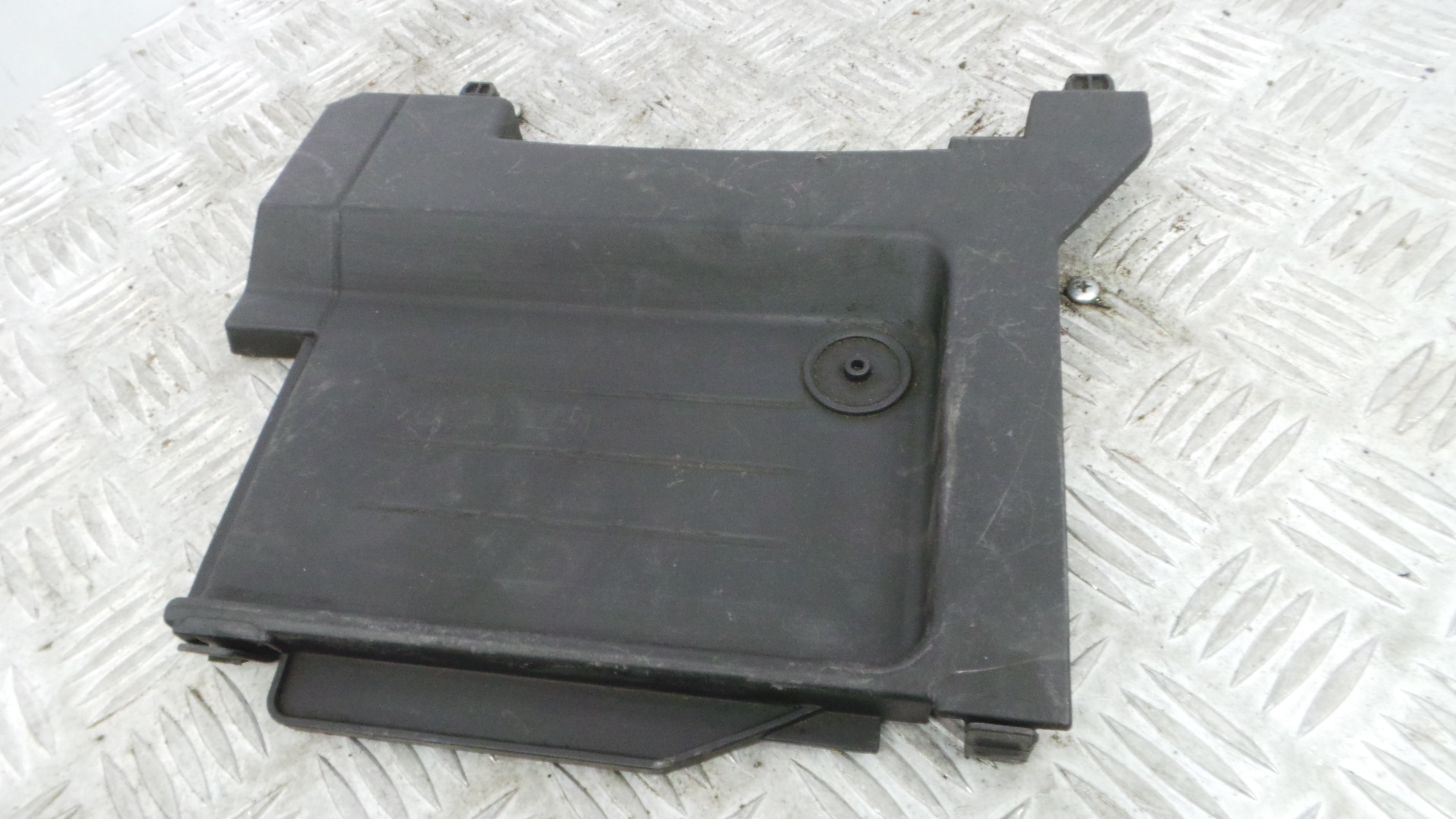 Tampa da Bateria 8200448021 - RENAULT CLIO III (BR0/1, CR0/1)-37095935 Tampa da Bateria 8200448021 - RENAULT CLIO III (BR0/1, CR0/1)-37095935