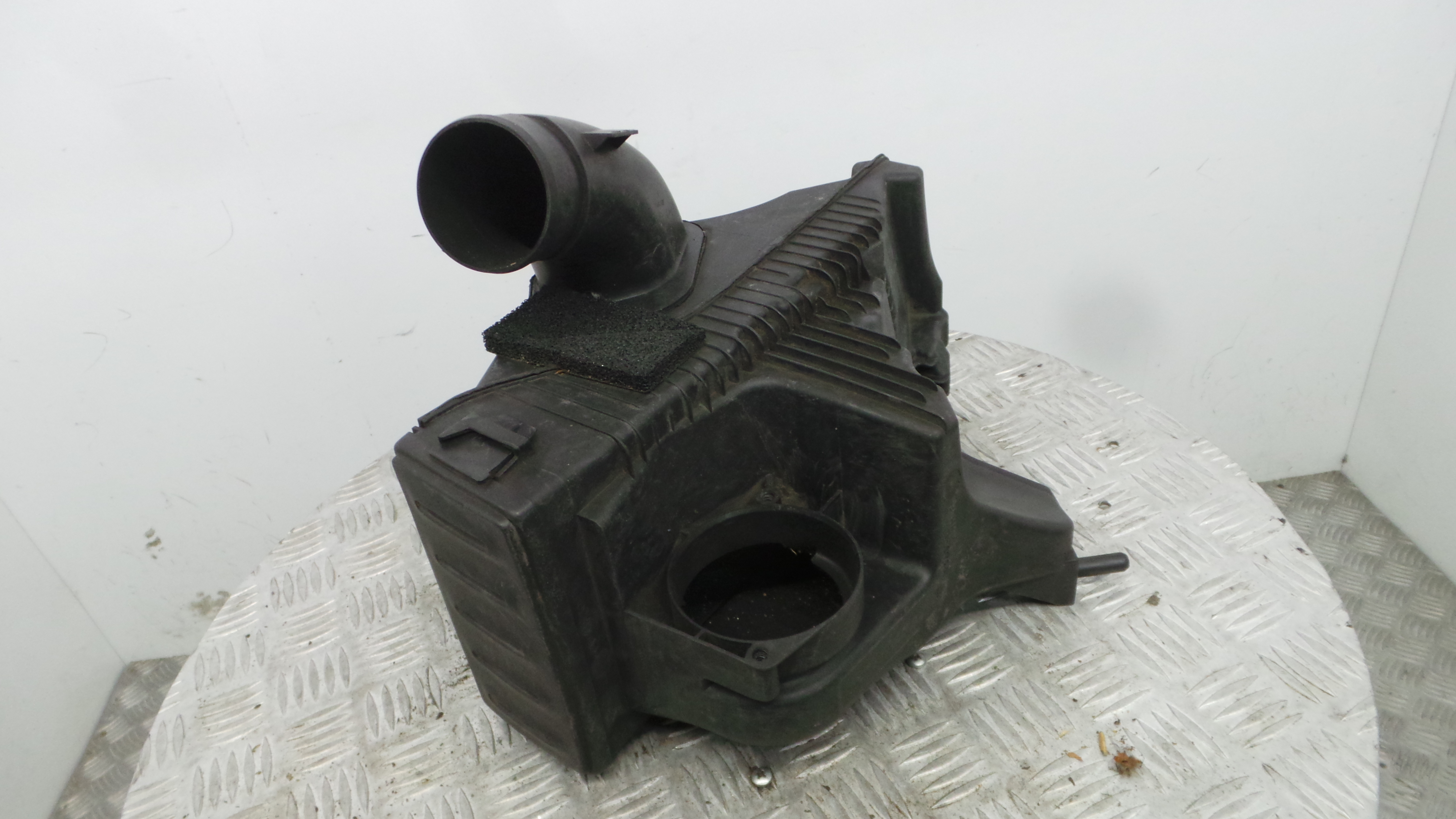 Caixa Filtro de Ar  8200725183A - RENAULT CLIO III (BR0/1, CR0/1)-37096066