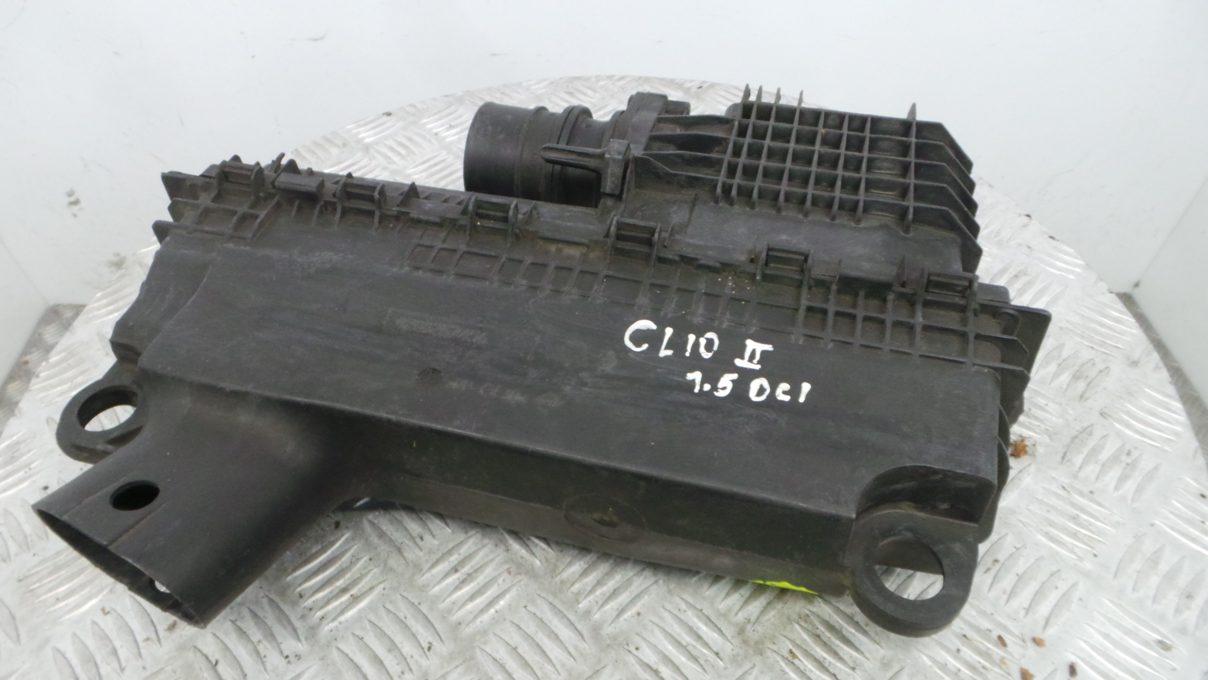 Caixa Filtro de Ar  8200025236 - RENAULT CLIO II (BB_, CB_), CLIO Mk II (BB_, CB_)-37096073 Caixa Filtro de Ar  8200025236 - RENAULT CLIO II (BB_, CB_), CLIO Mk II (BB_, CB_)-37096073