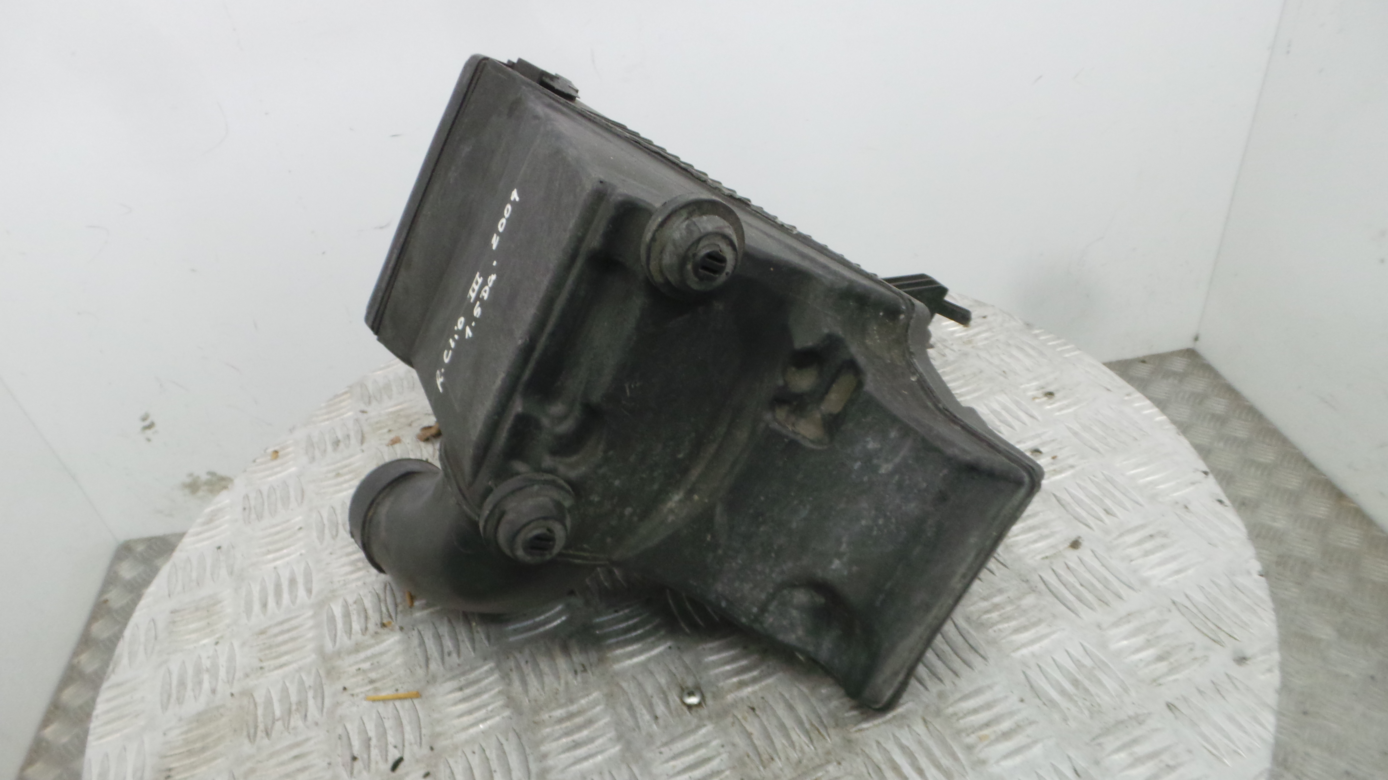 Caixa Filtro de Ar  8200725183A - RENAULT CLIO III (BR0/1, CR0/1)-37101112